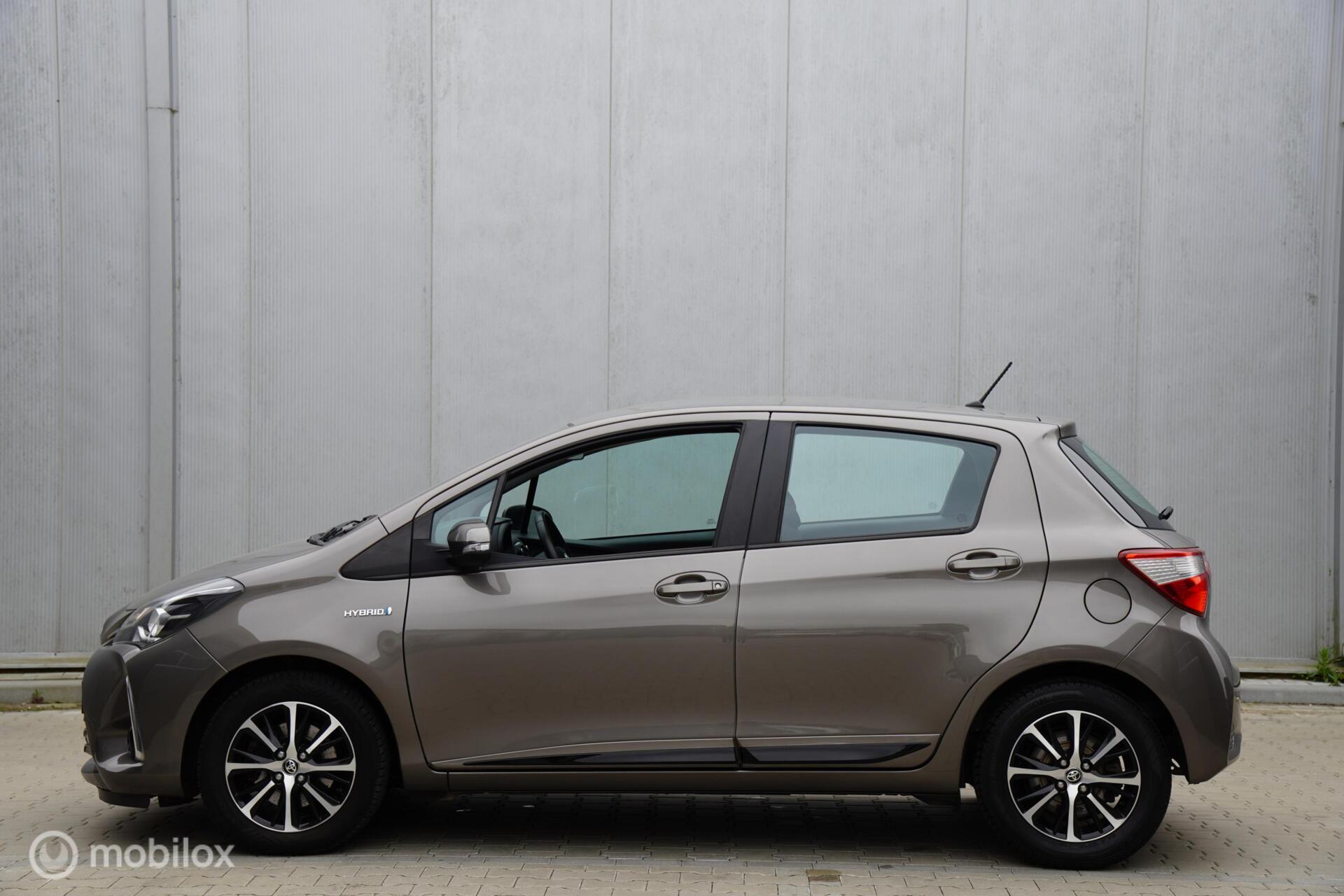 Foto van Toyota Toyota Yaris Hybrid