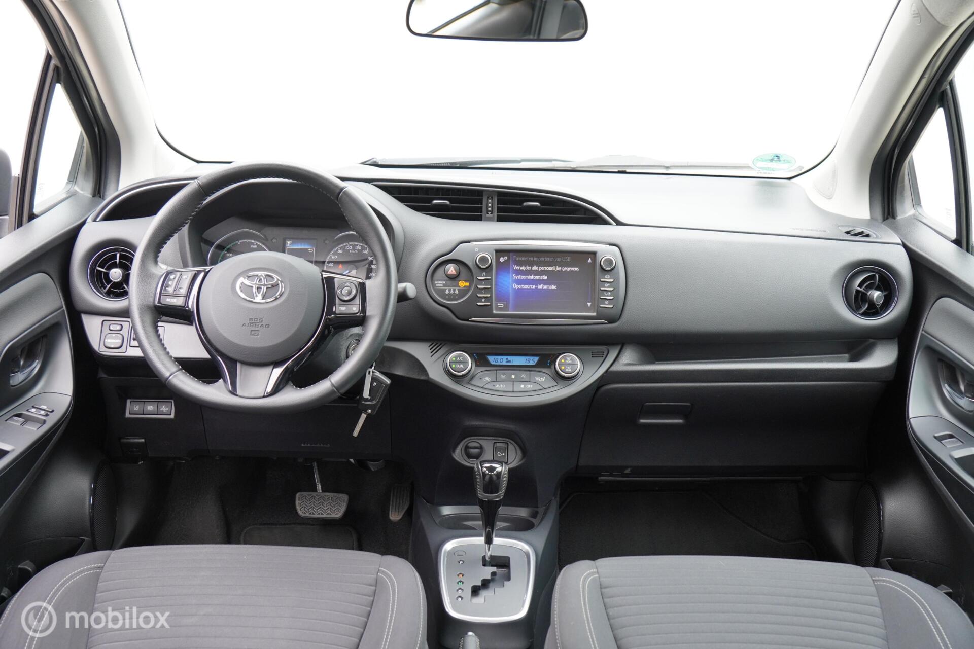 Foto van Toyota Toyota Yaris Hybrid