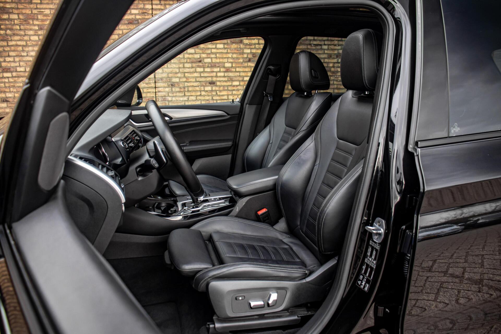 Foto van BMW X3 Xdrive20i