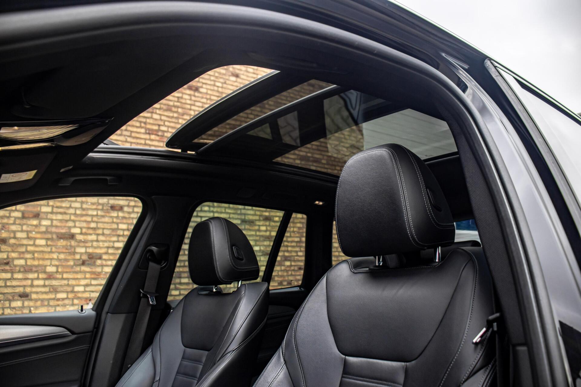 Foto van BMW X3 Xdrive20i