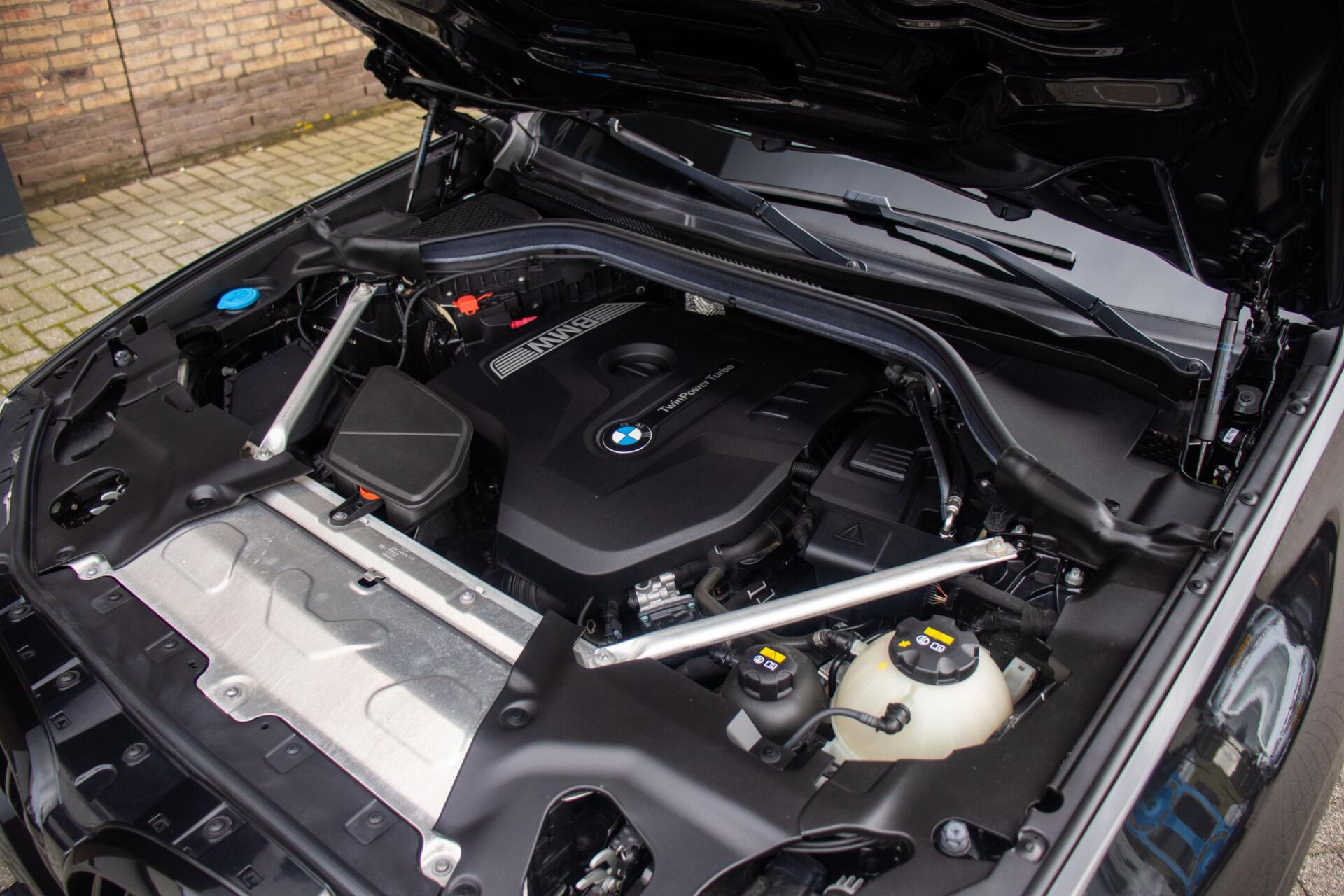 Foto van BMW X3 Xdrive20i