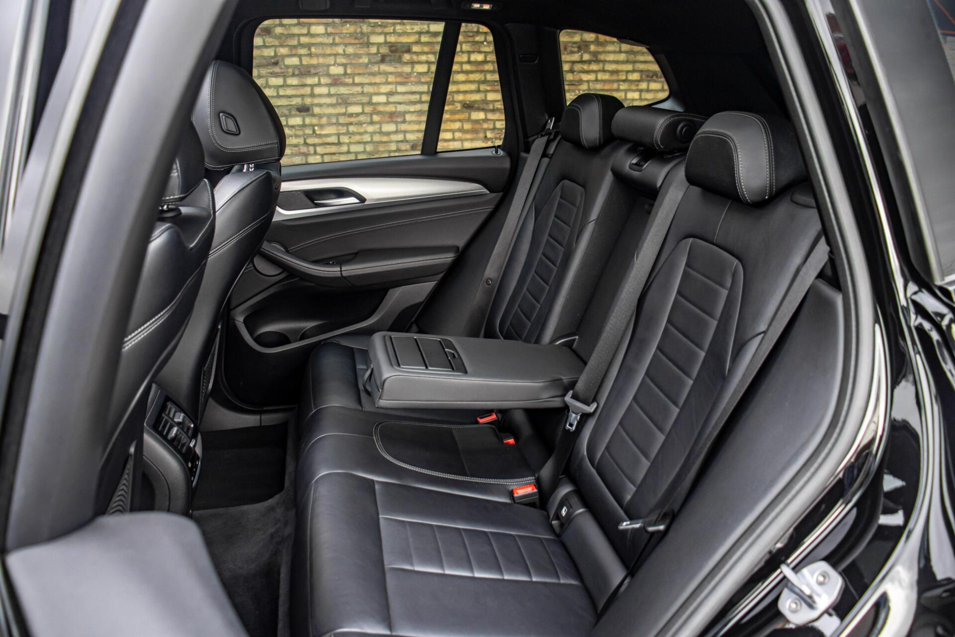 Foto van BMW X3 Xdrive20i