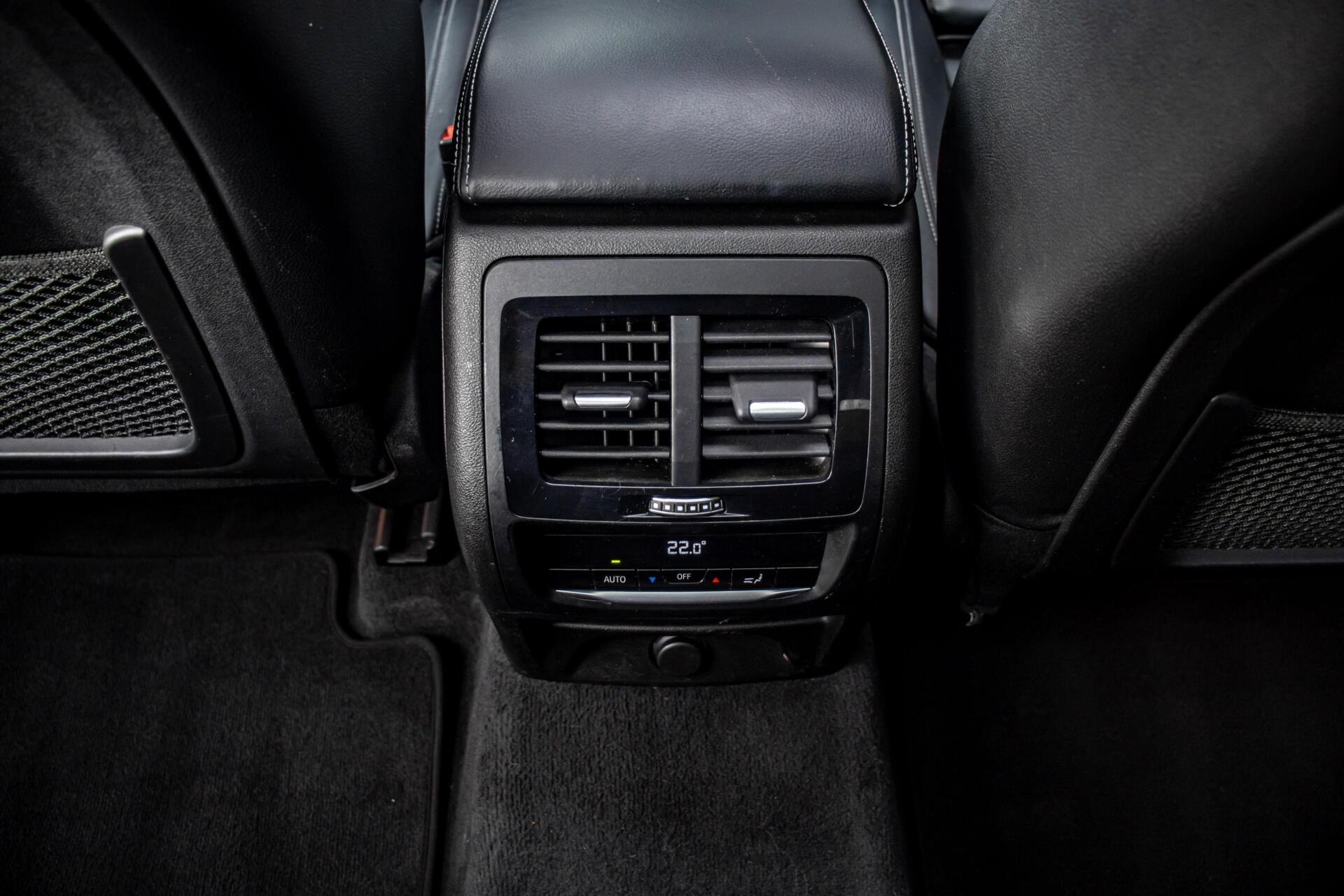 Foto van BMW X3 Xdrive20i
