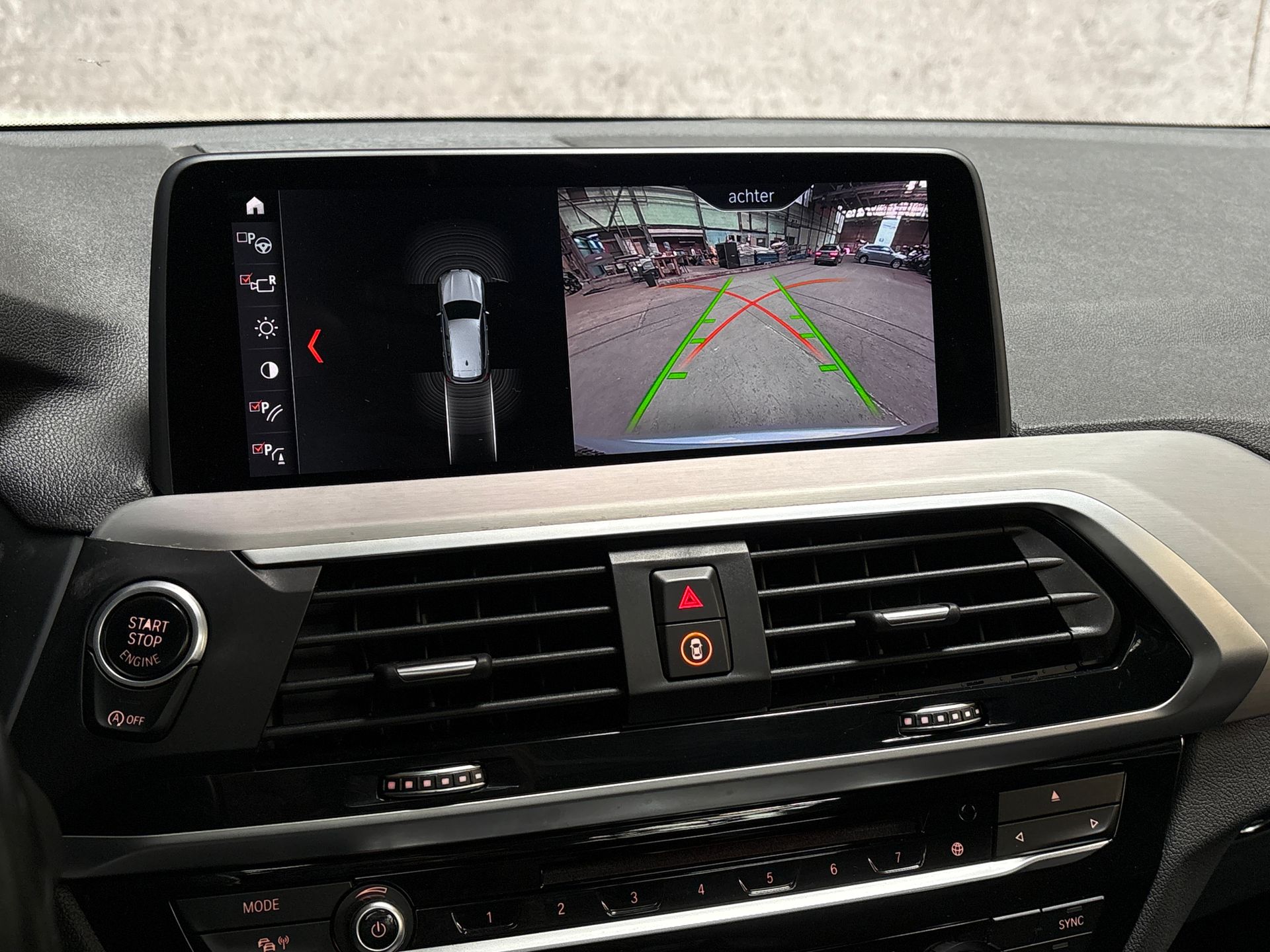 Foto van BMW X3 Xdrive20i