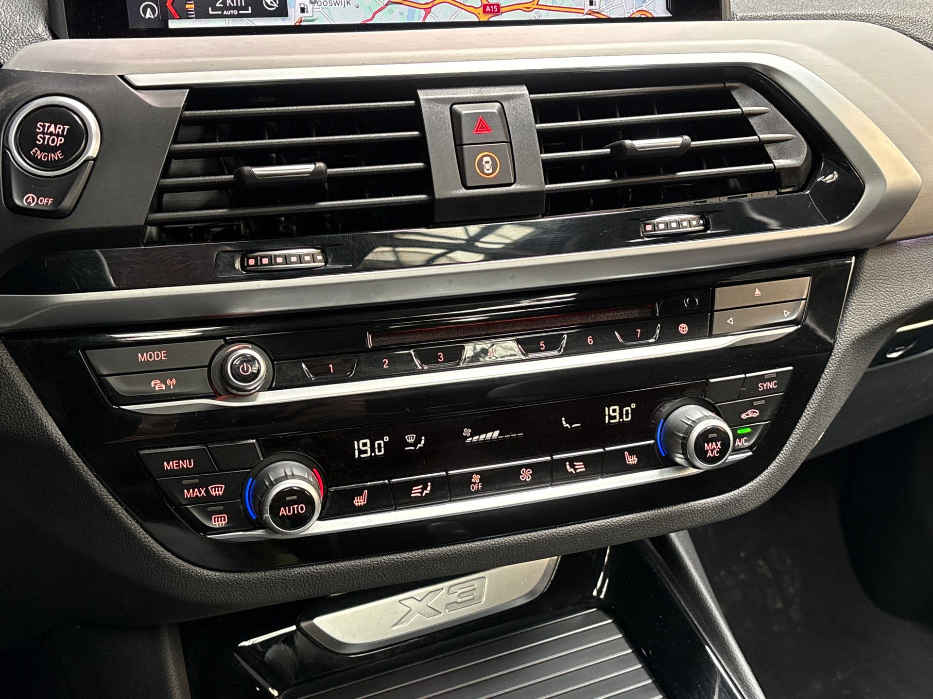 Foto van BMW X3 Xdrive20i