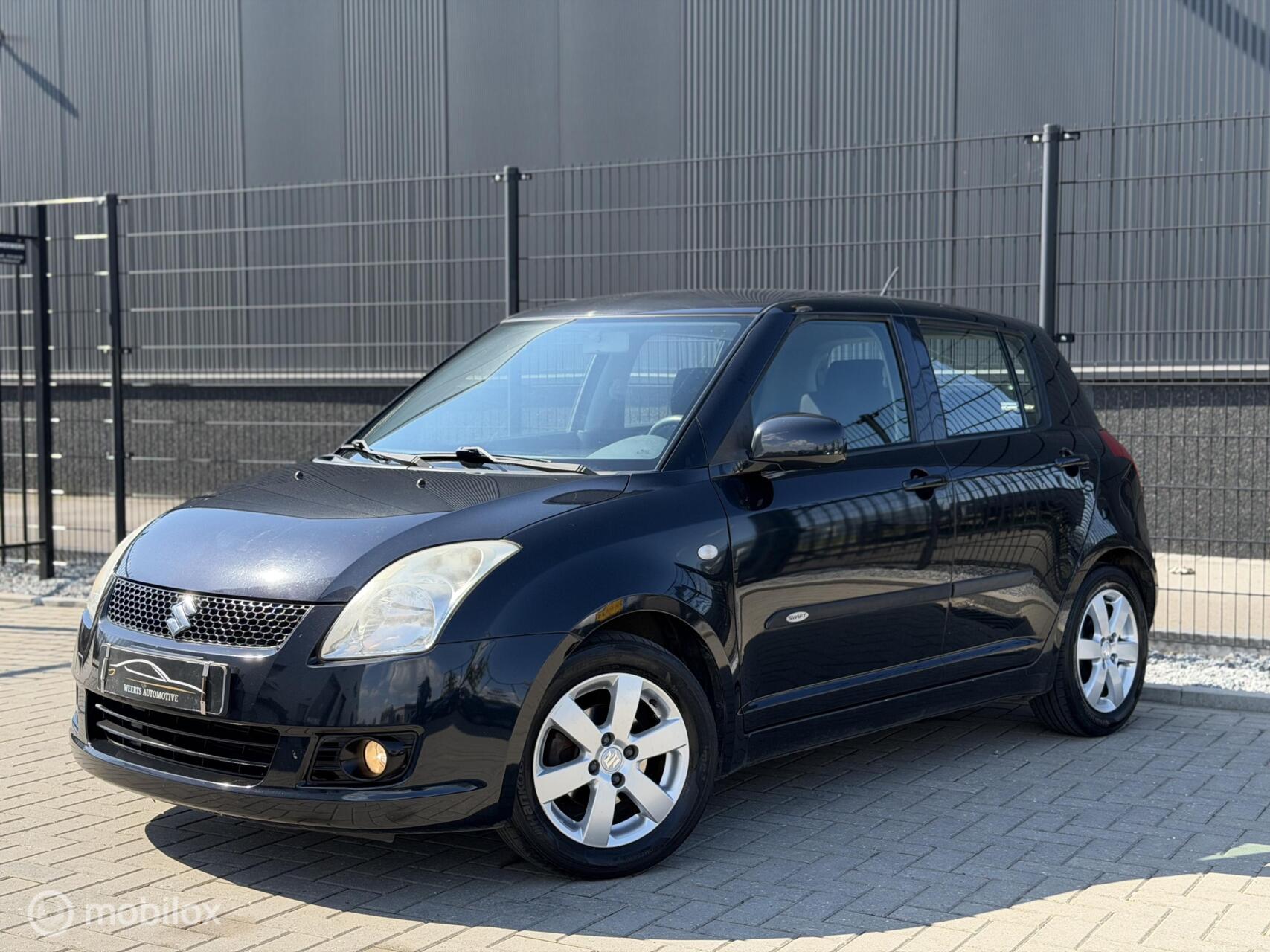 Foto van SUZUKI SWIFT