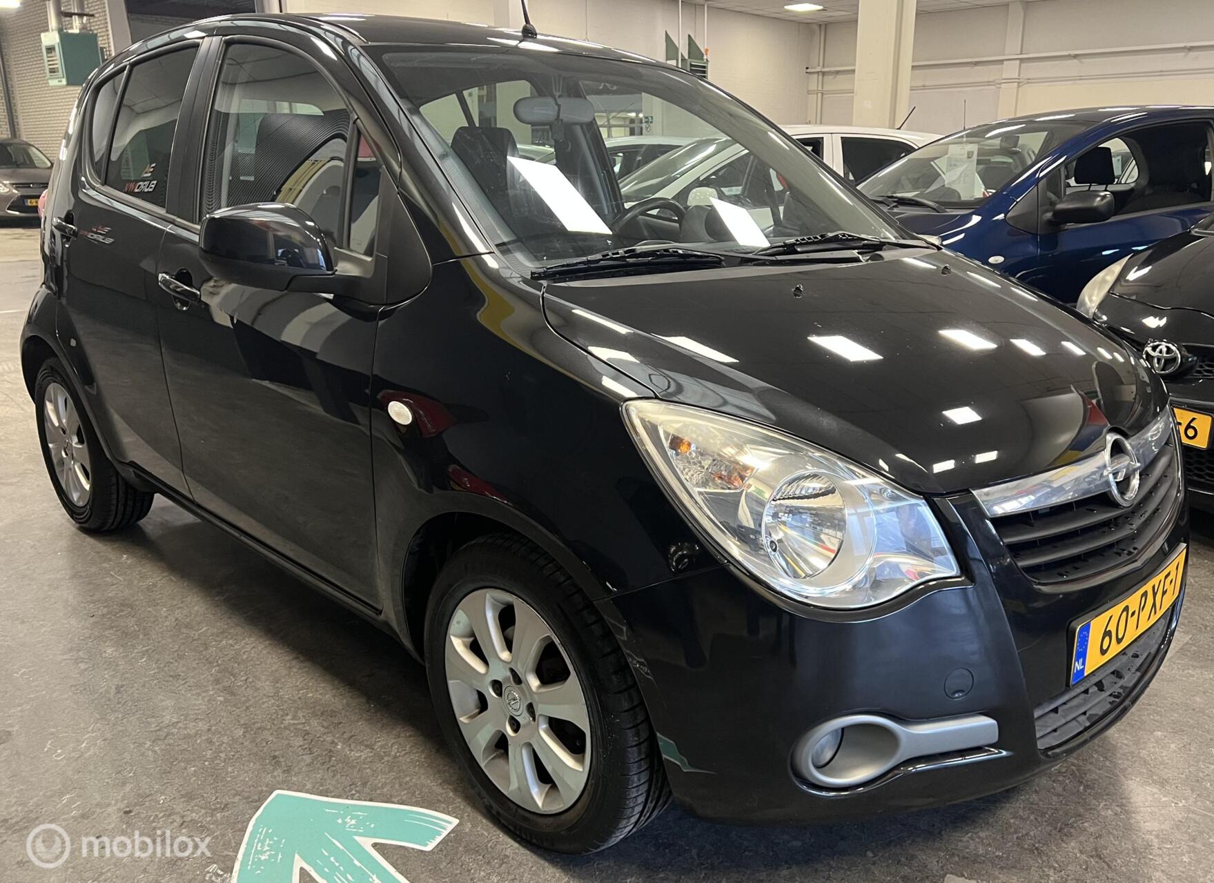 Foto van Opel Agila