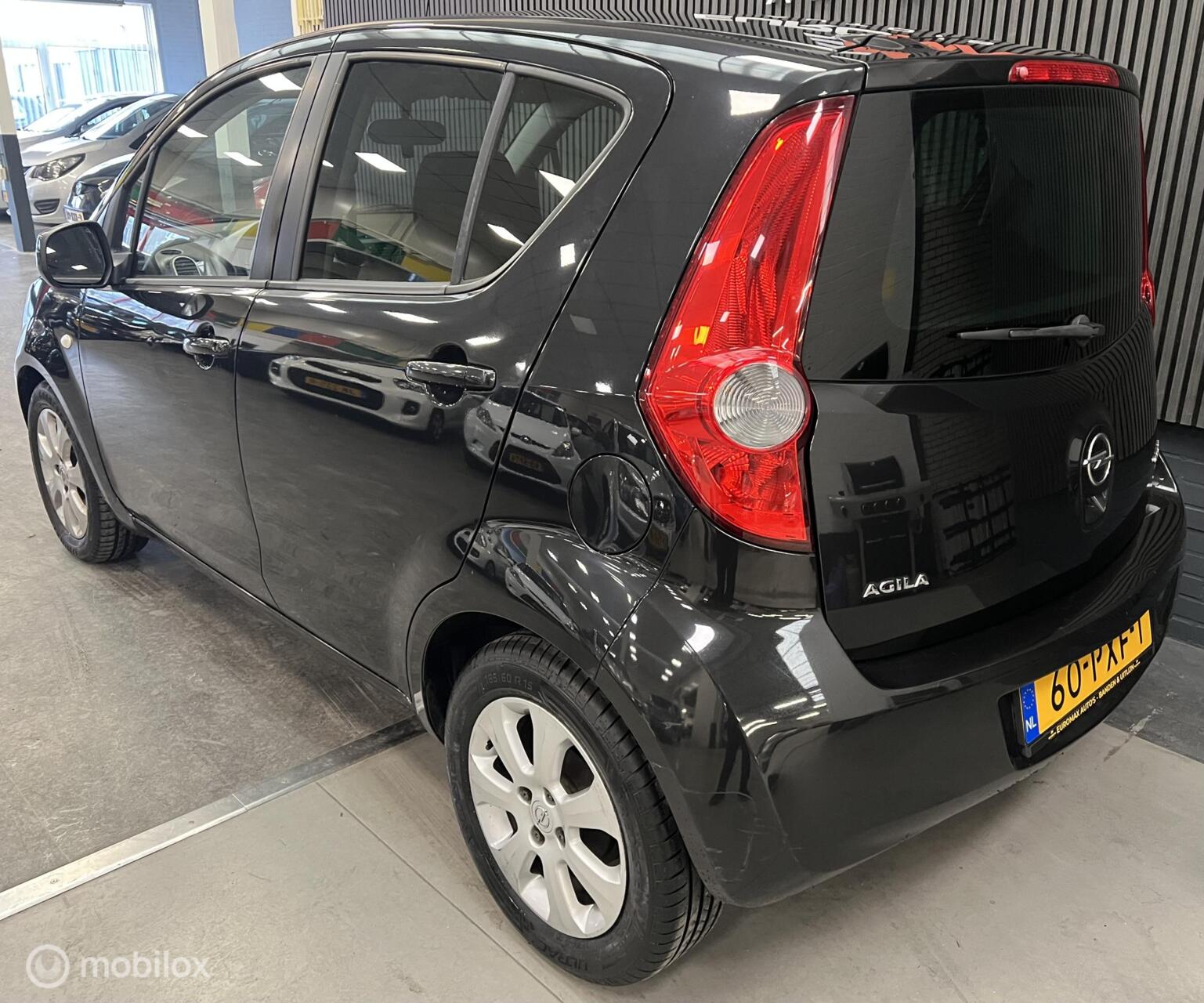 Foto van Opel Agila