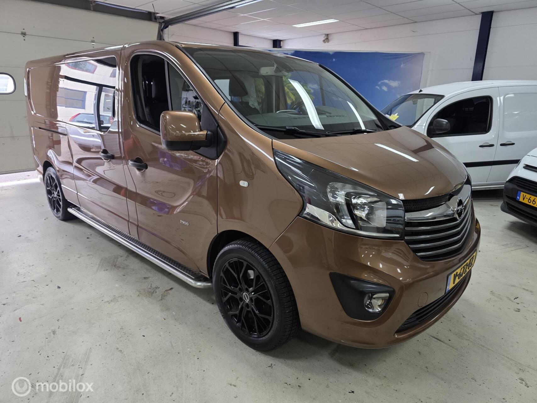 Foto van OPEL VIVARO-B