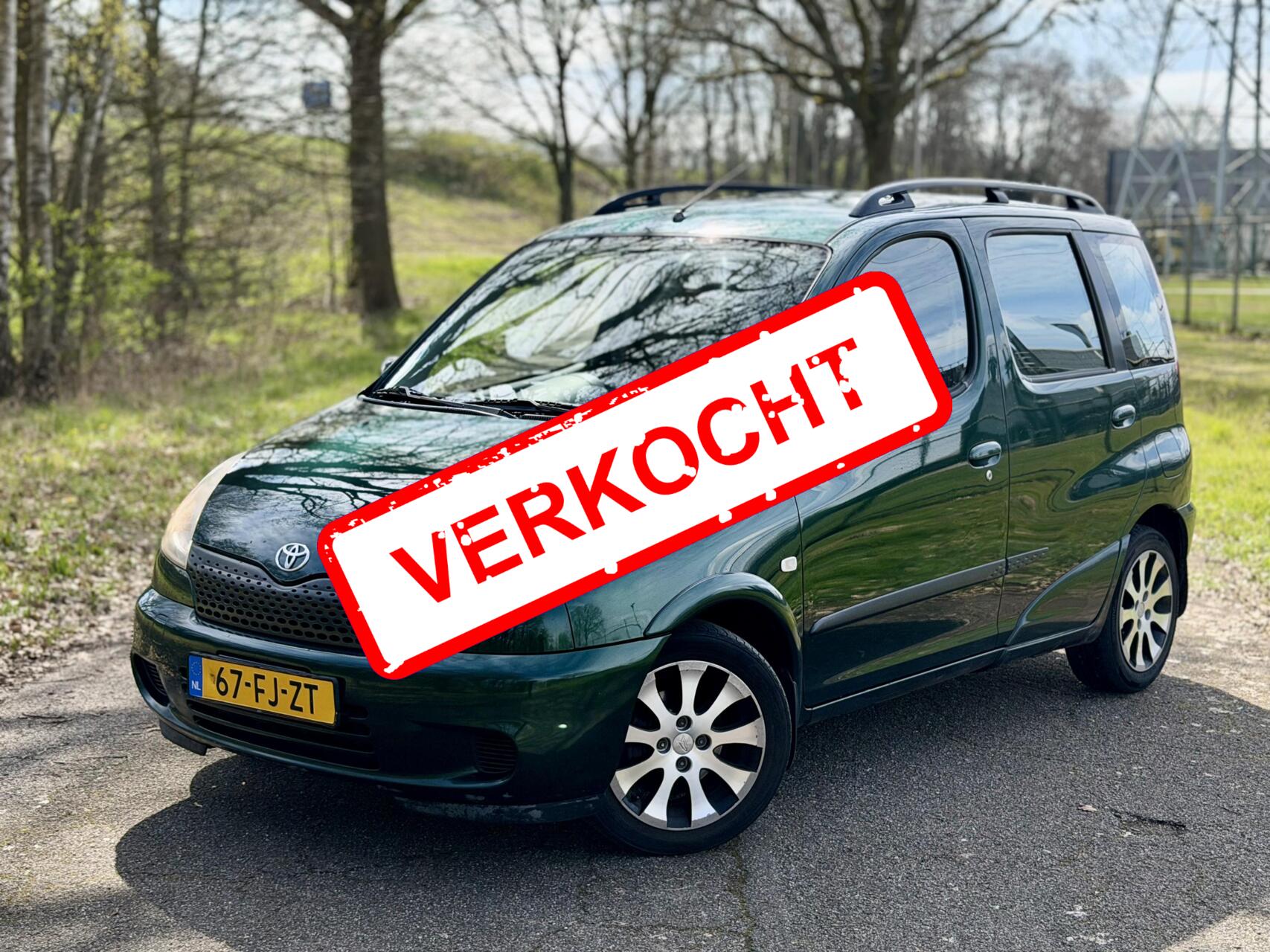 Foto van TOYOTA TOYOTA YARIS VERSO