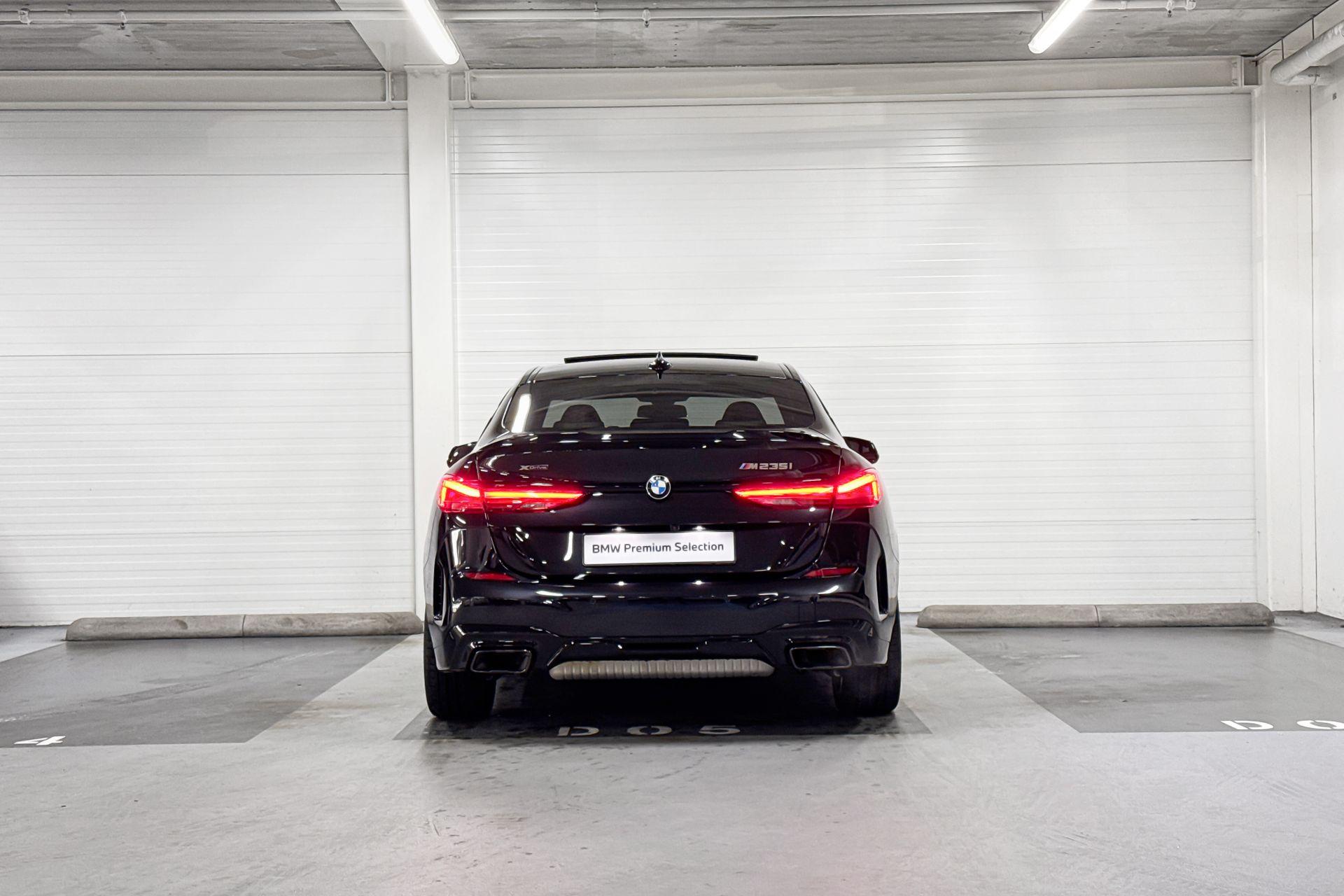 Foto van BMW M235i xDrive