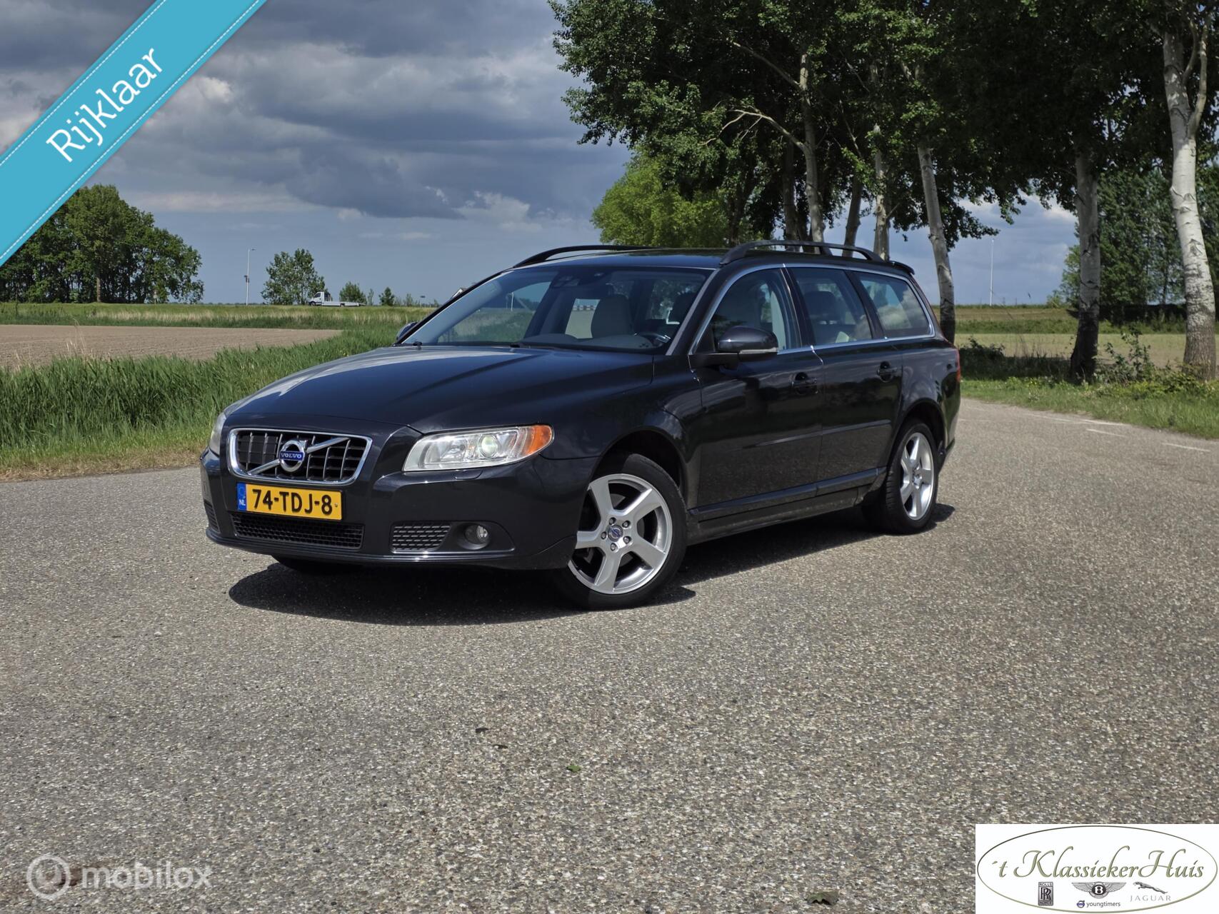 Volvo V70 2.0 T5 Summum 241 pk 2012 - voorkant
