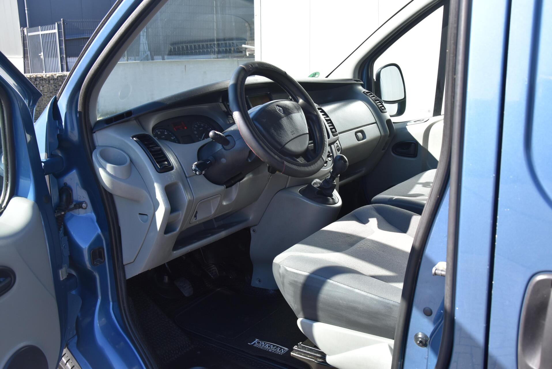 Foto van Renault Trafic T27 L1/h1 2.0 Dci 66kw E4