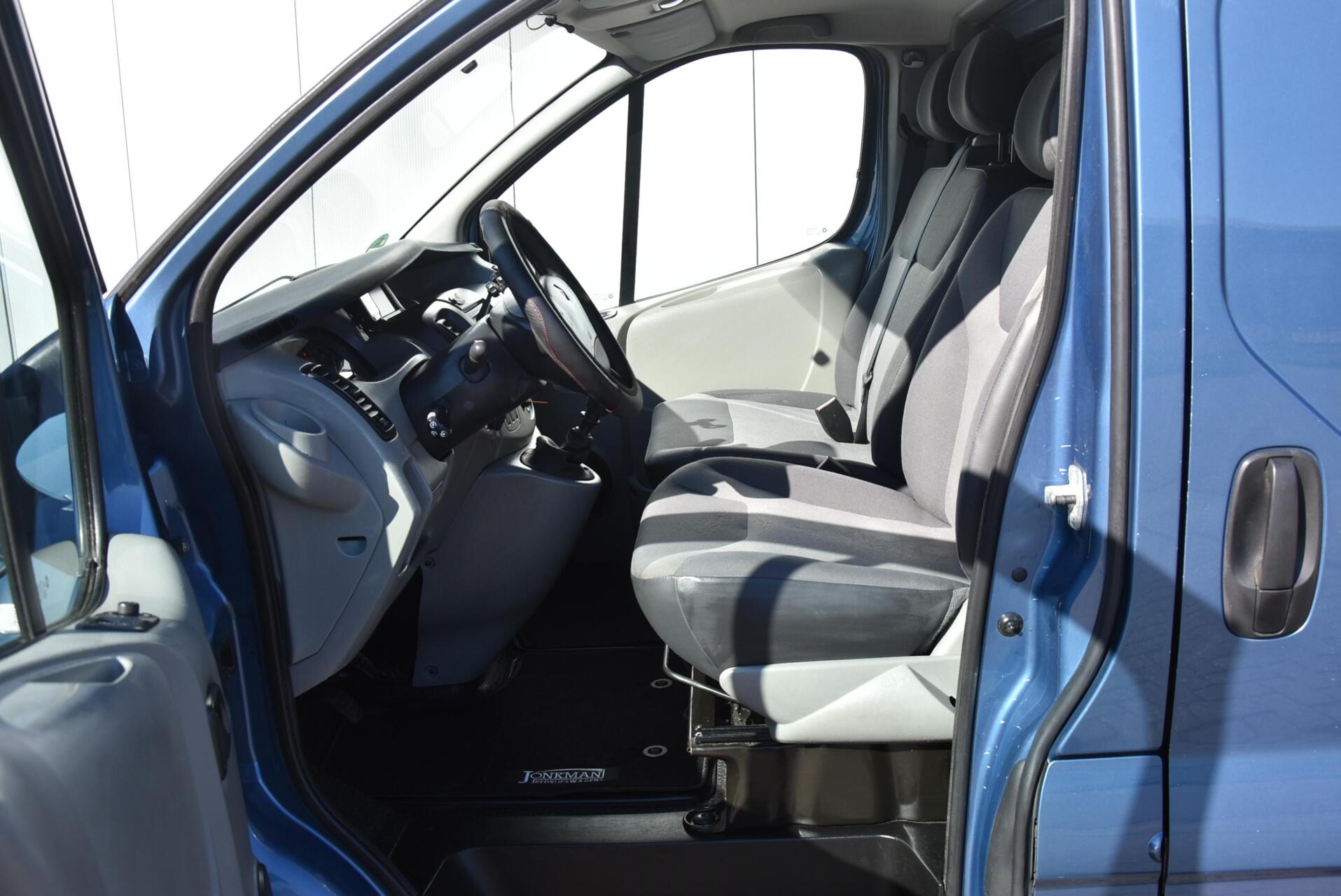Foto van Renault Trafic T27 L1/h1 2.0 Dci 66kw E4