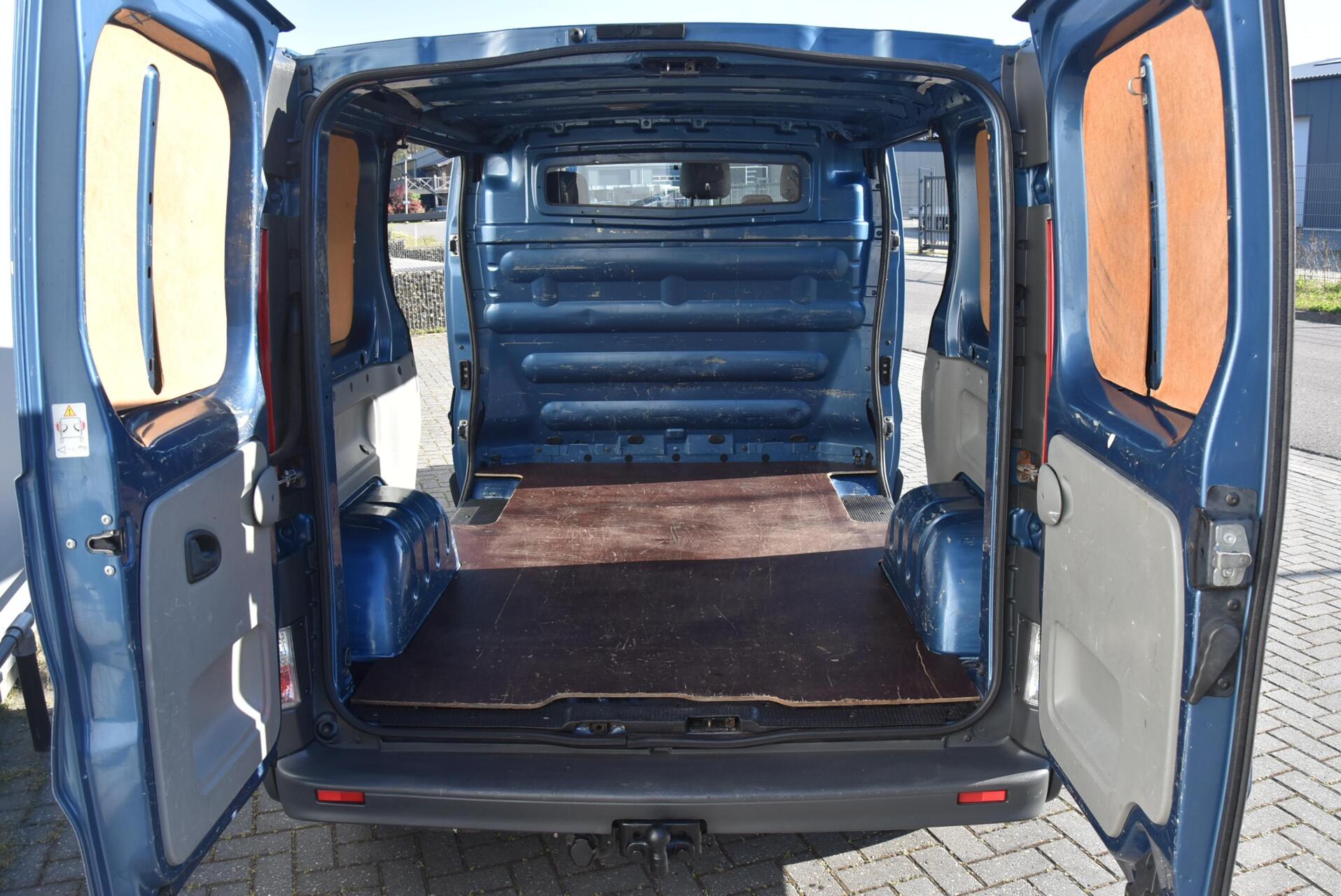Foto van Renault Trafic T27 L1/h1 2.0 Dci 66kw E4