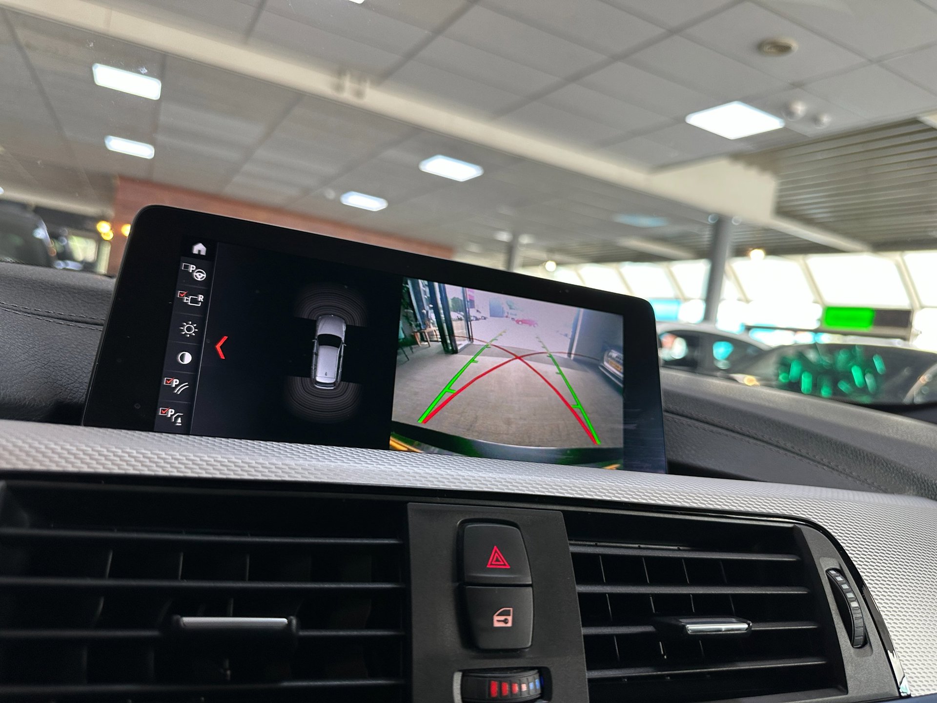 Foto van BMW 318i