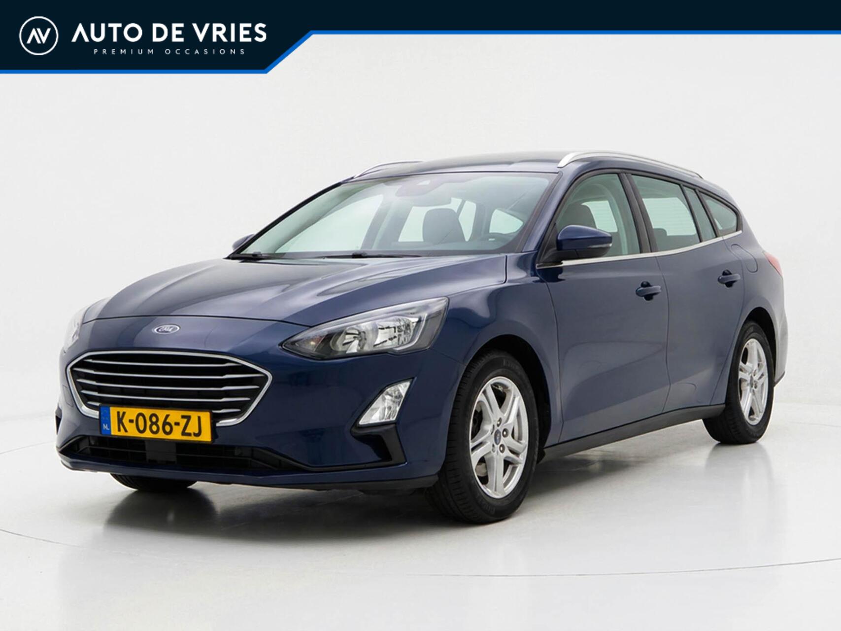 Ford Focus 1.0 EcoBoost Trend Edition Business | Panoramadak | Camera | Trekhaak 2021 - voorkant