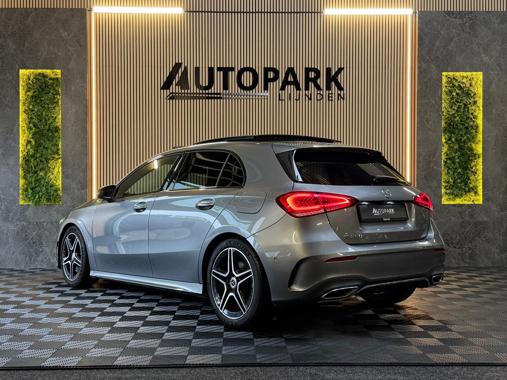 Foto van Mercedes-Benz A 250