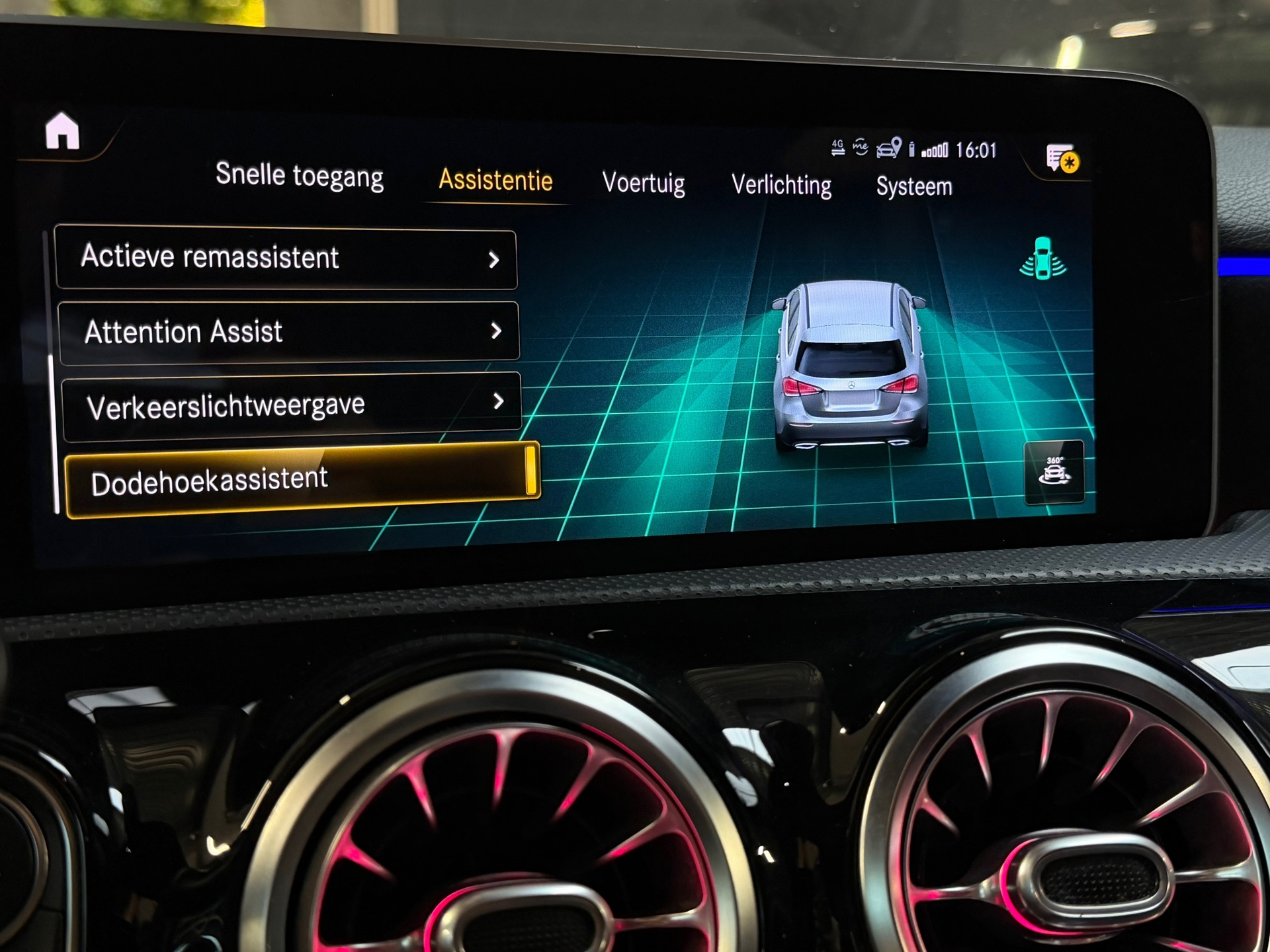 Foto van Mercedes-Benz A 250