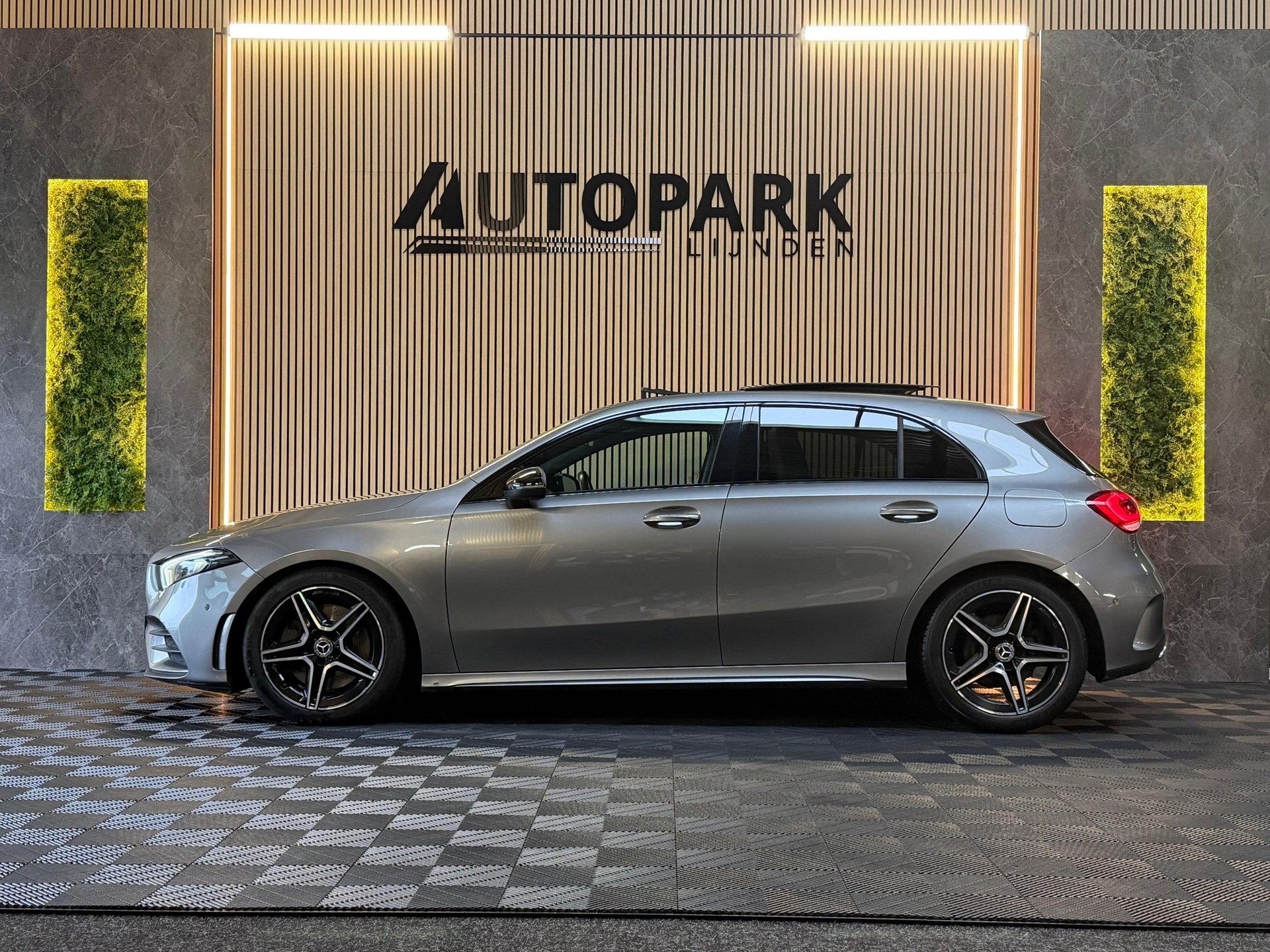 Foto van Mercedes-Benz A 250