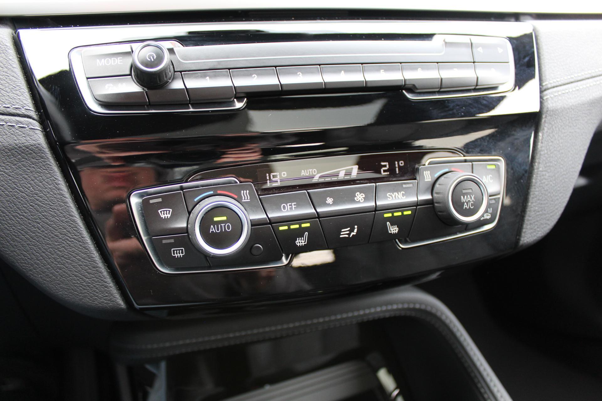 Foto van BMW X1 Xdrive25e