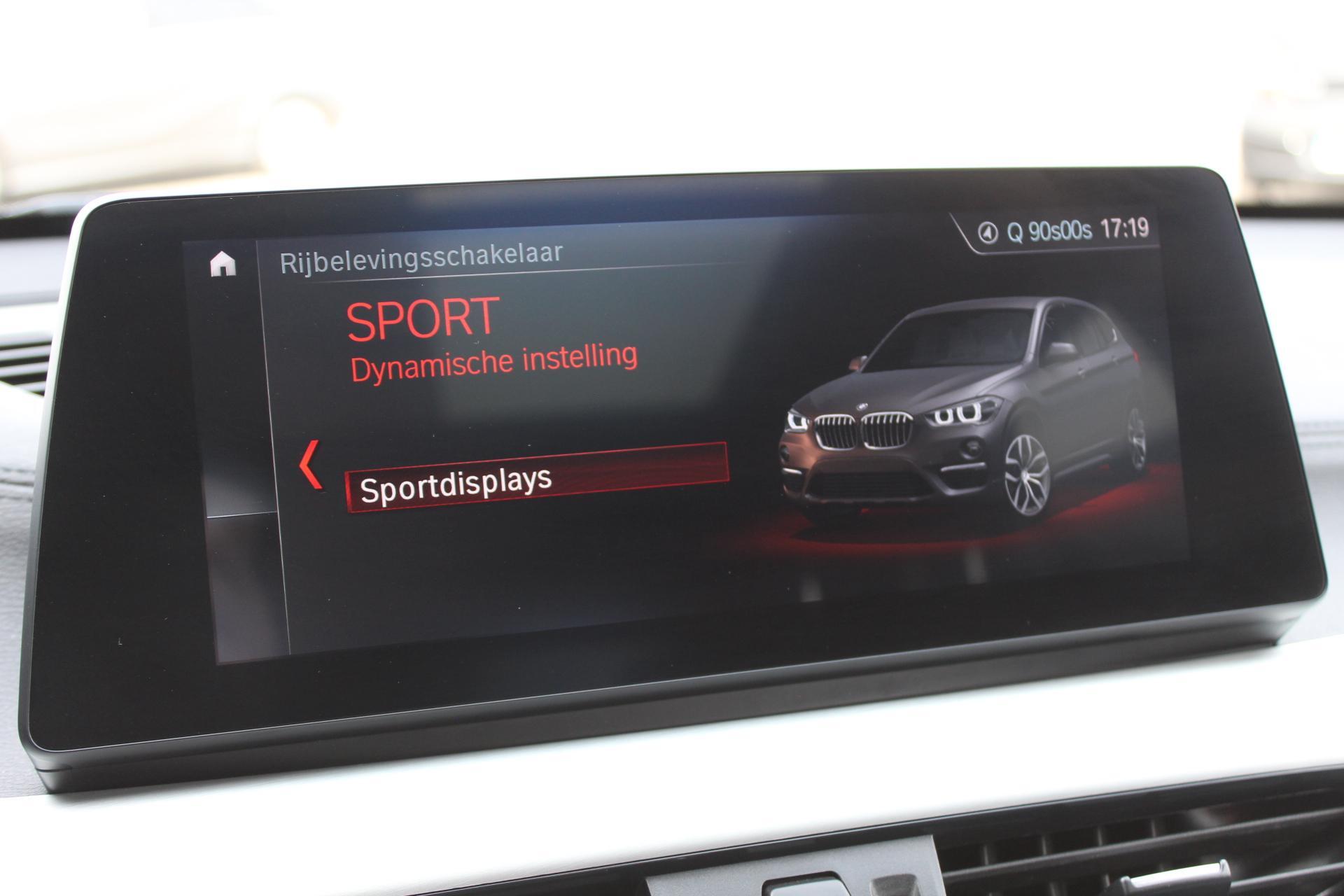 Foto van BMW X1 Xdrive25e