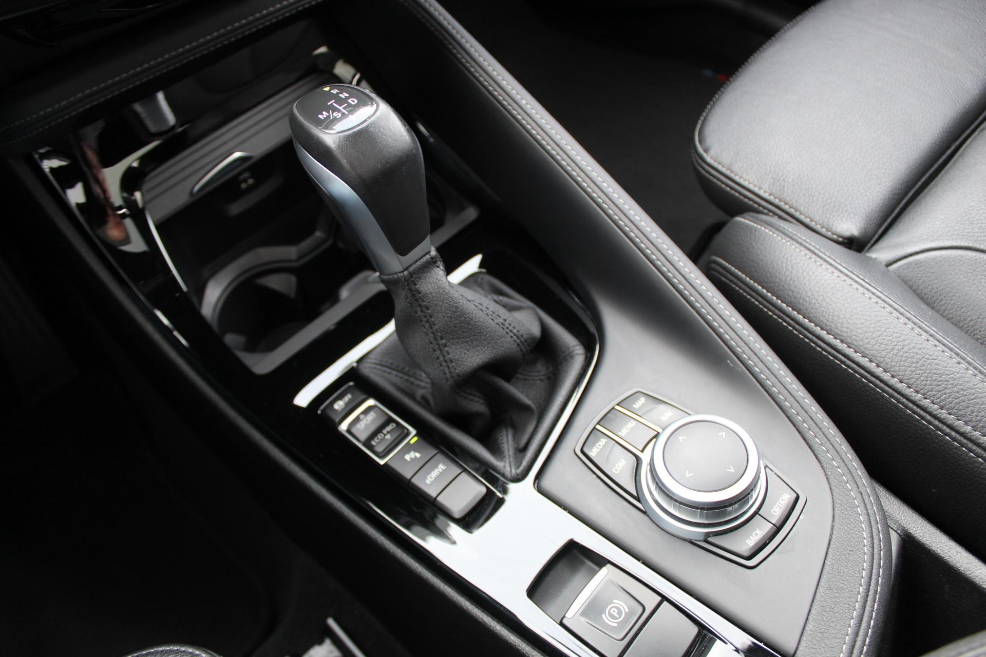 Foto van BMW X1 Xdrive25e