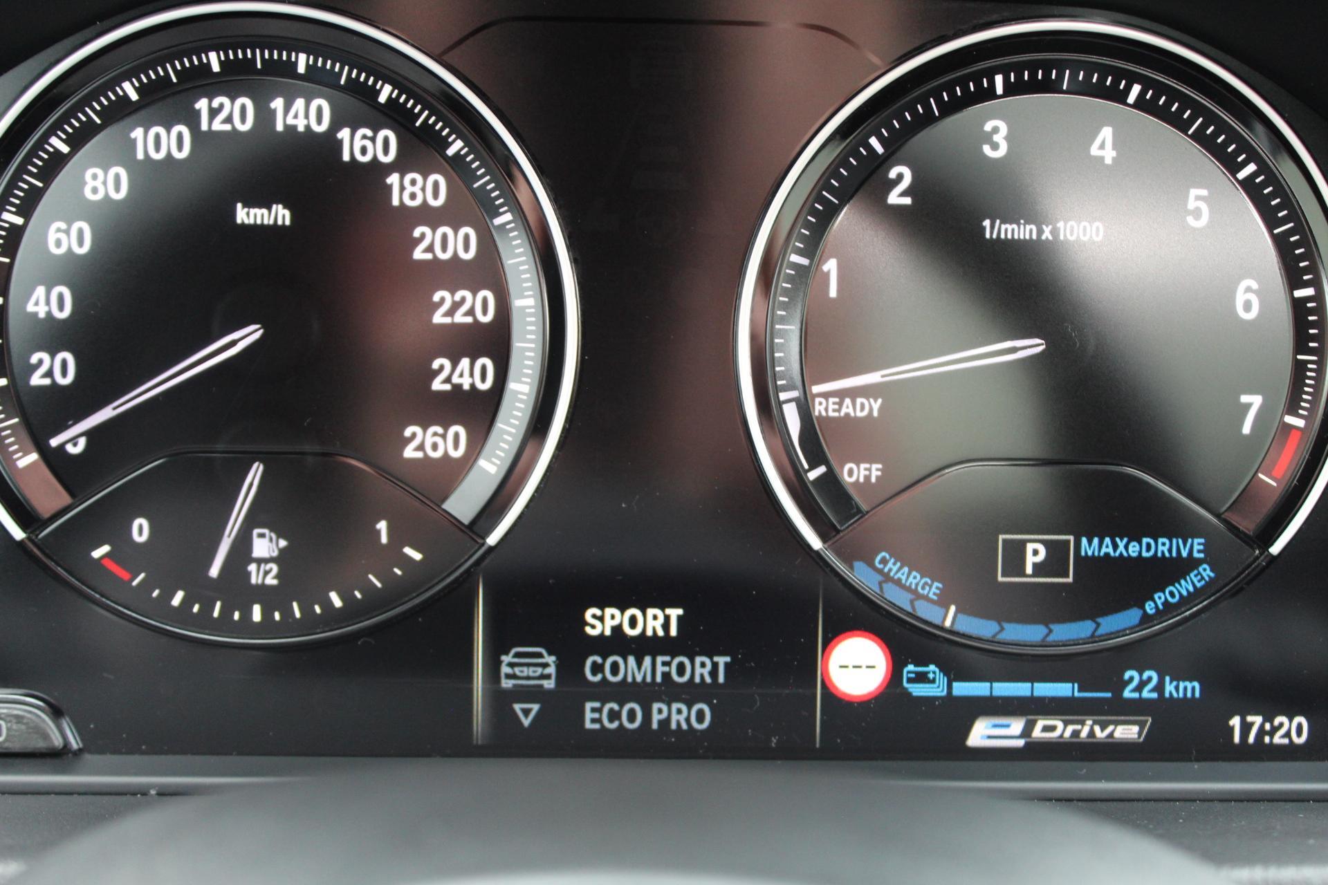 Foto van BMW X1 Xdrive25e