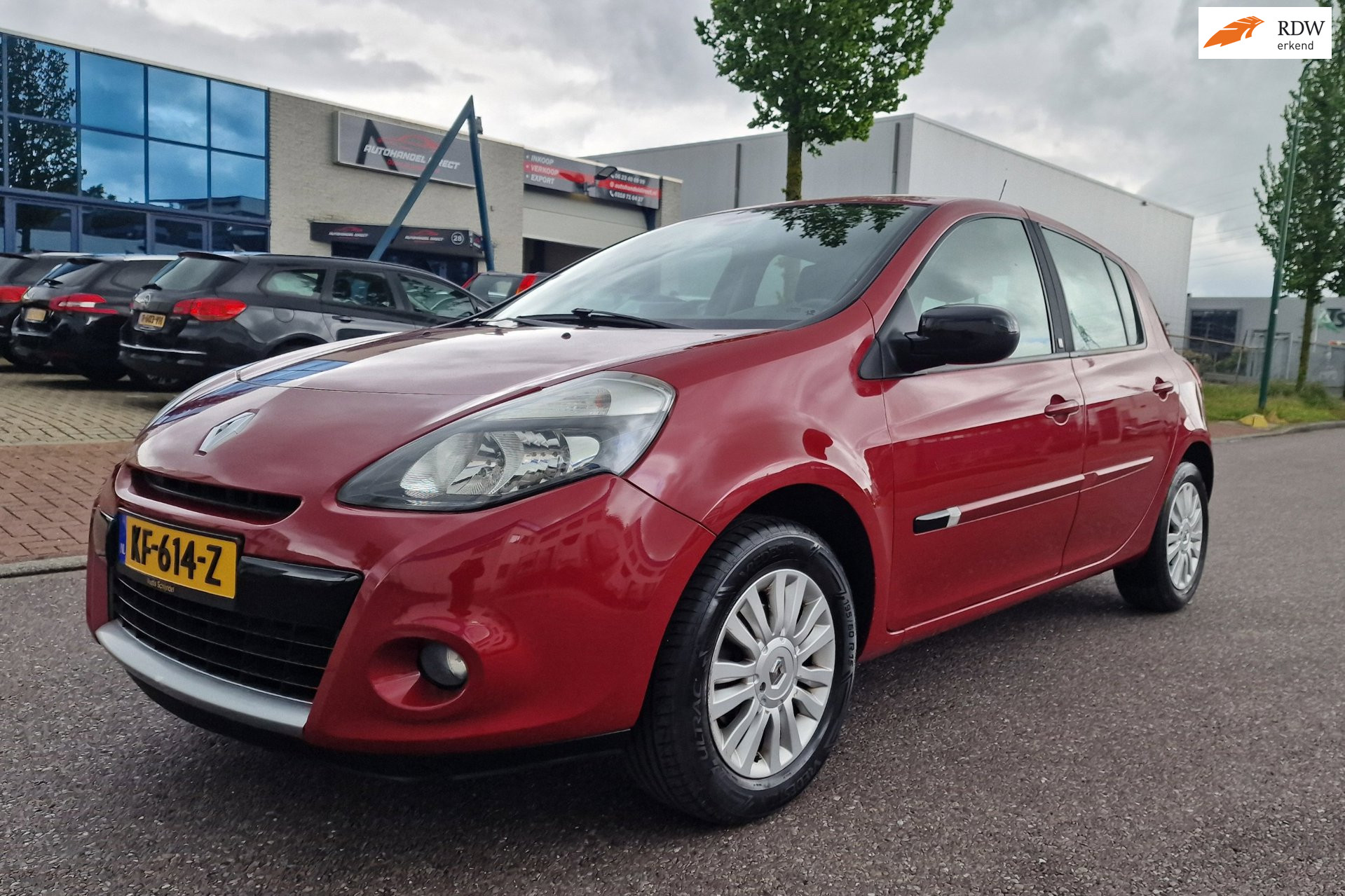 Renault Clio 1.6 20th Anniversary AUTOMAAT NAVI PSENSOR CRUISE 2 X SLEUTELS 2010 - voorkant