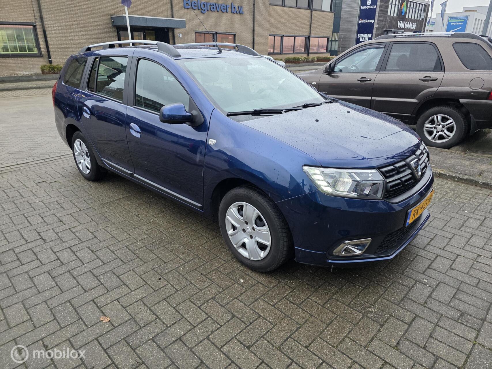 Dacia Logan 0.9 TCe Automaat 2017 - voorkant