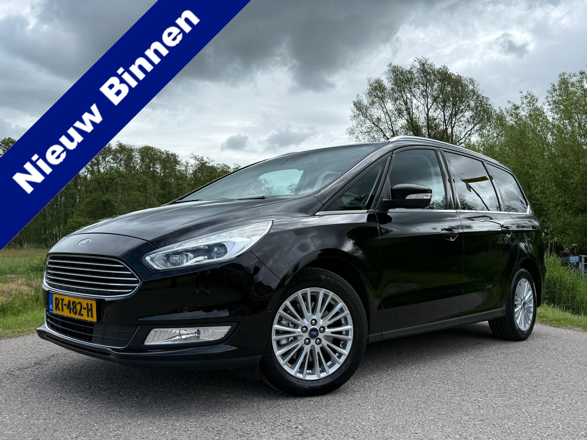 Ford Galaxy 2.0 Titanium Automaat / 7 Persoons / 1e Eigenaar / Navi / Key-Less / Stoelverwarming / Clima / 17" Velgen / Dealer Ond 2018 - voorkant