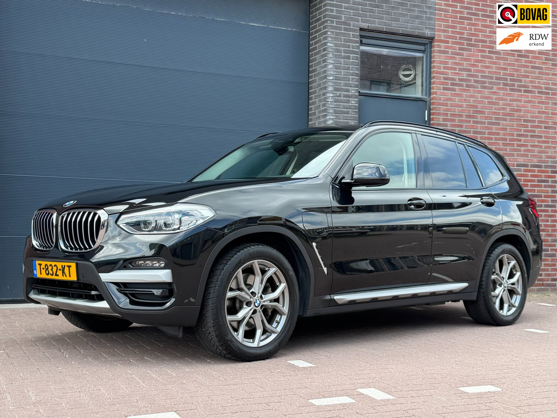 Foto van BMW X3 XDRIVE30E