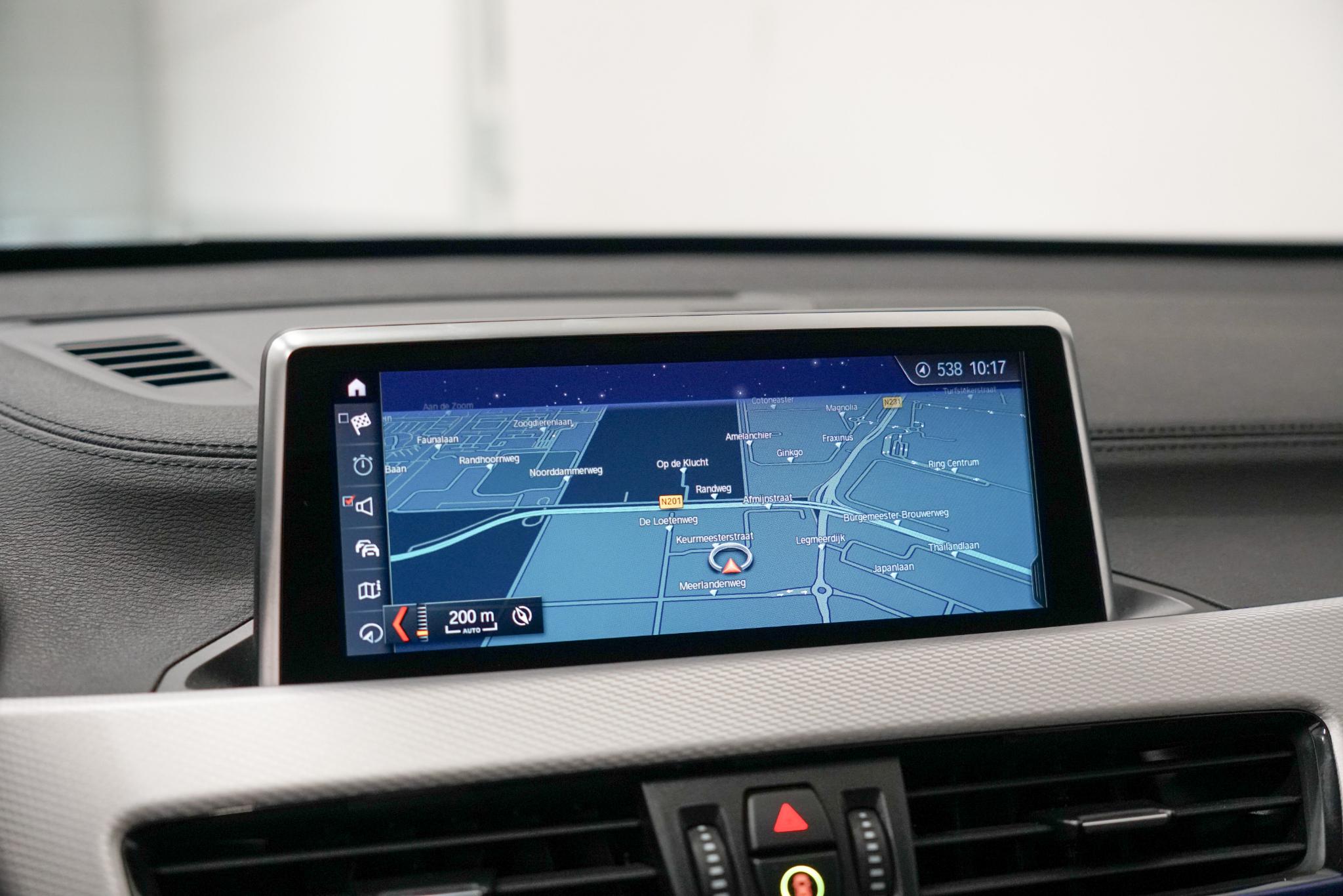 Foto van BMW X1 Xdrive25e