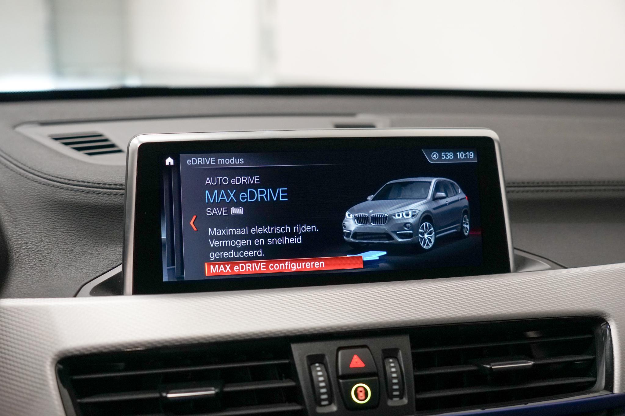 Foto van BMW X1 Xdrive25e