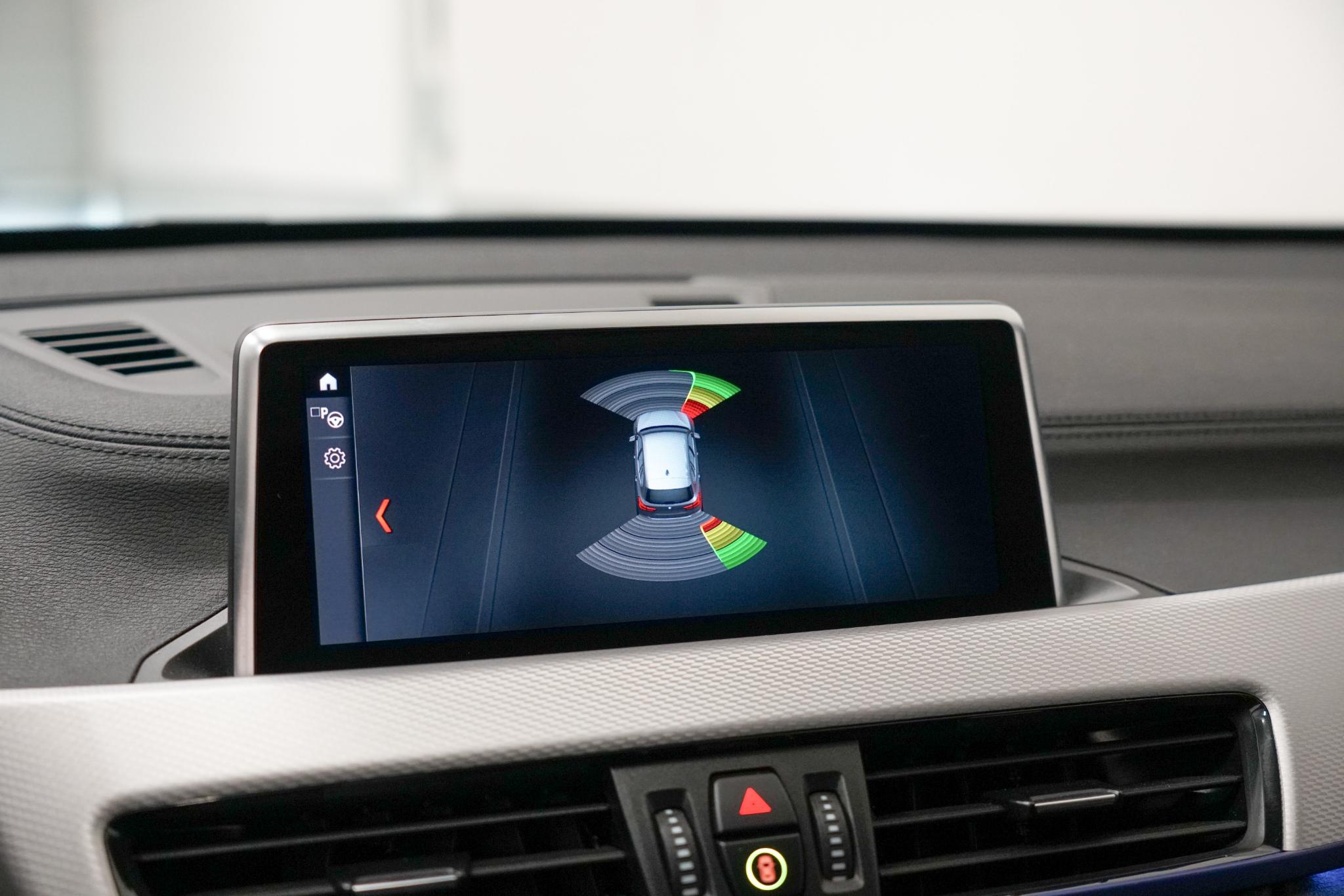 Foto van BMW X1 Xdrive25e