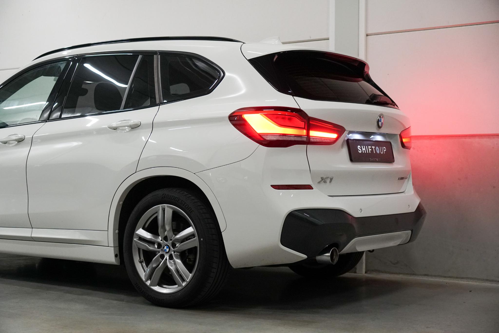 Foto van BMW X1 Xdrive25e
