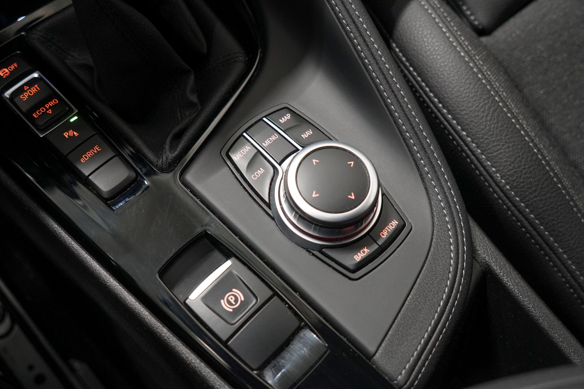 Foto van BMW X1 Xdrive25e