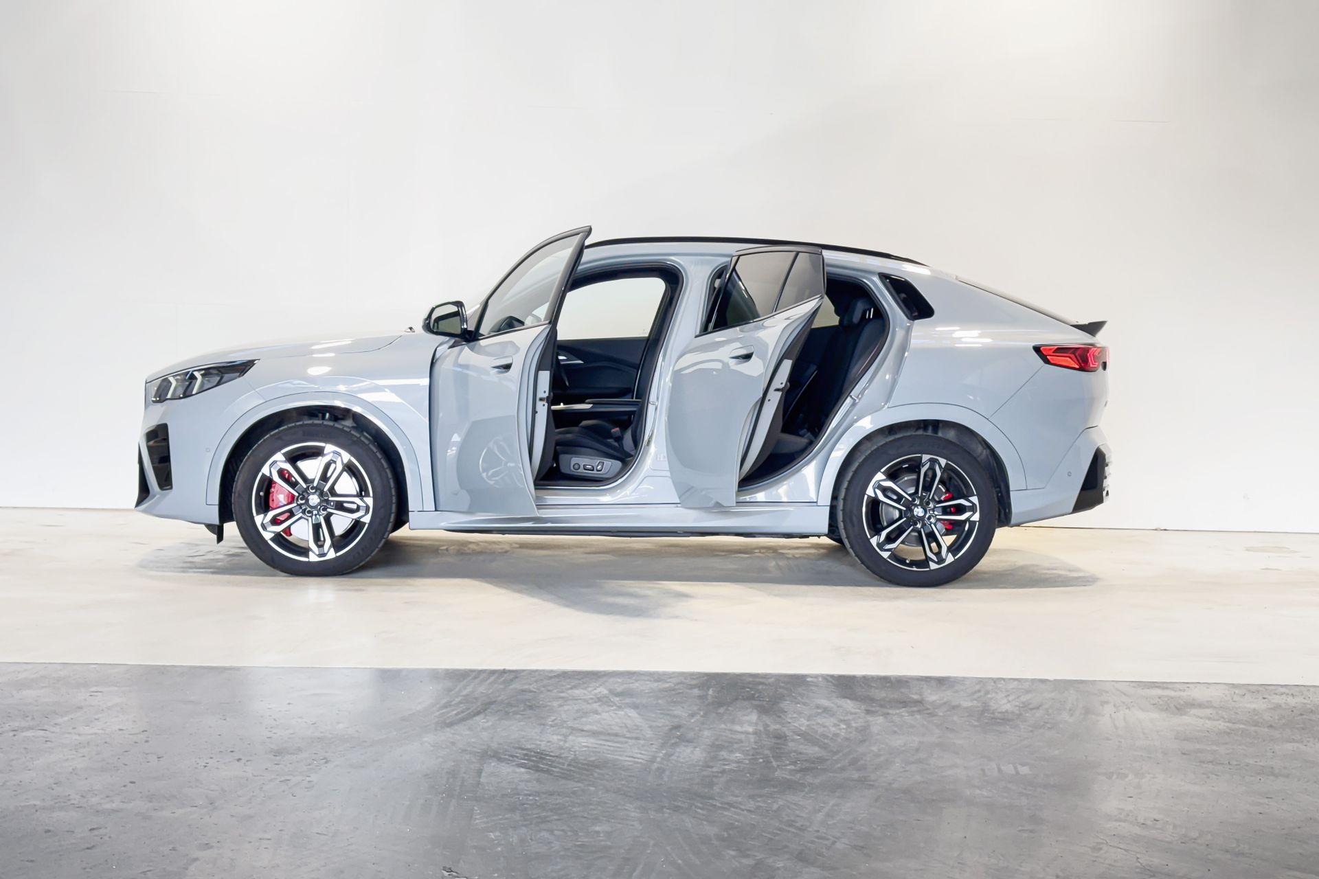 Foto van BMW Ix2 Edrive20