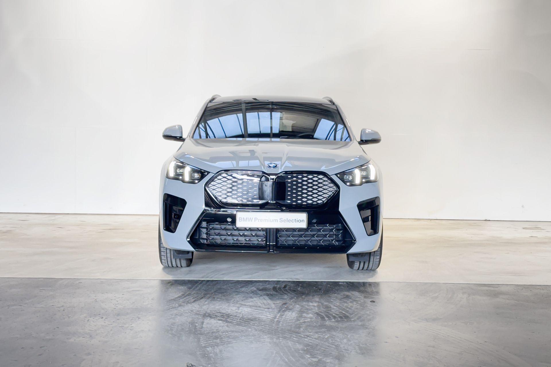 Foto van BMW Ix2 Edrive20