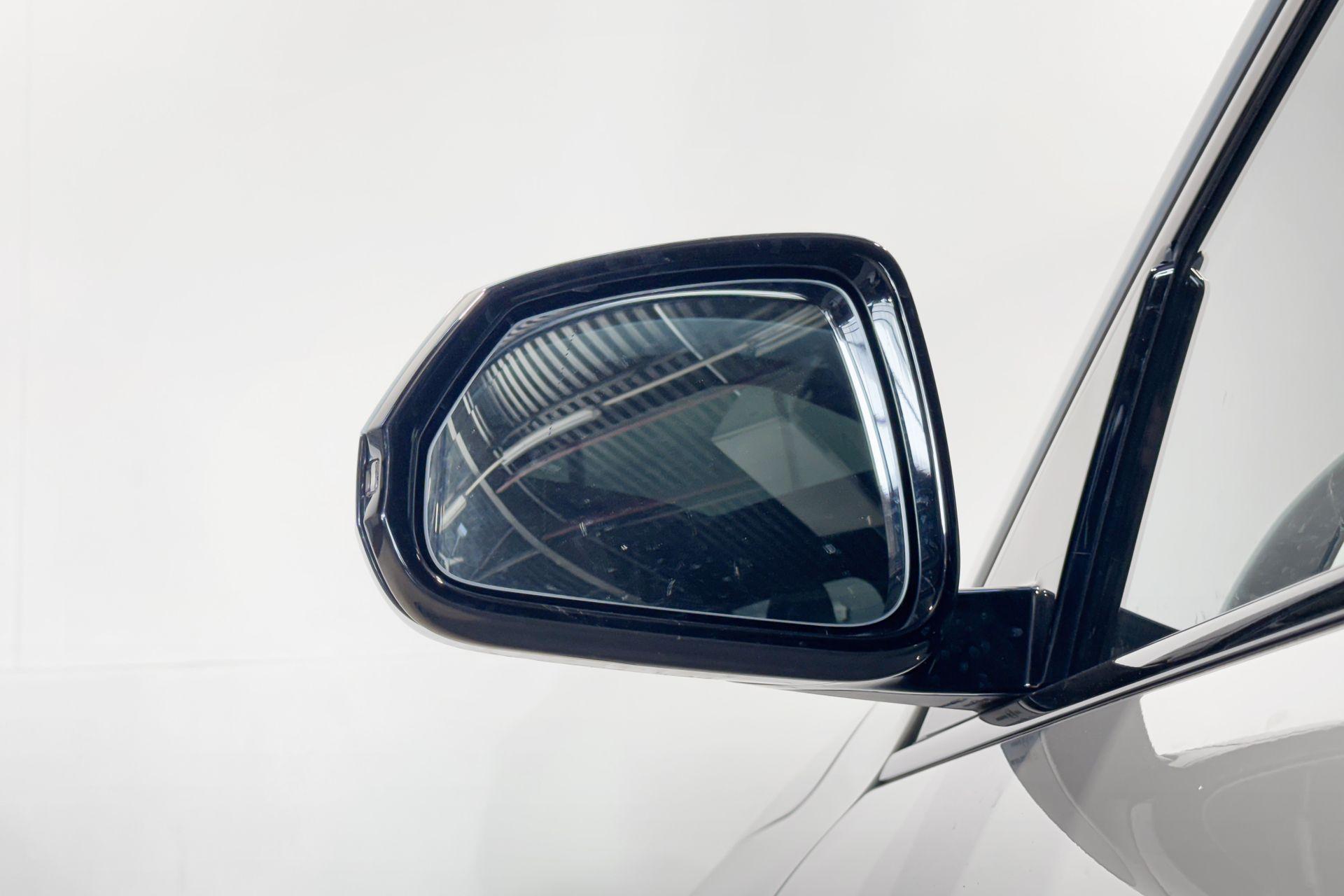 Foto van BMW Ix2 Edrive20