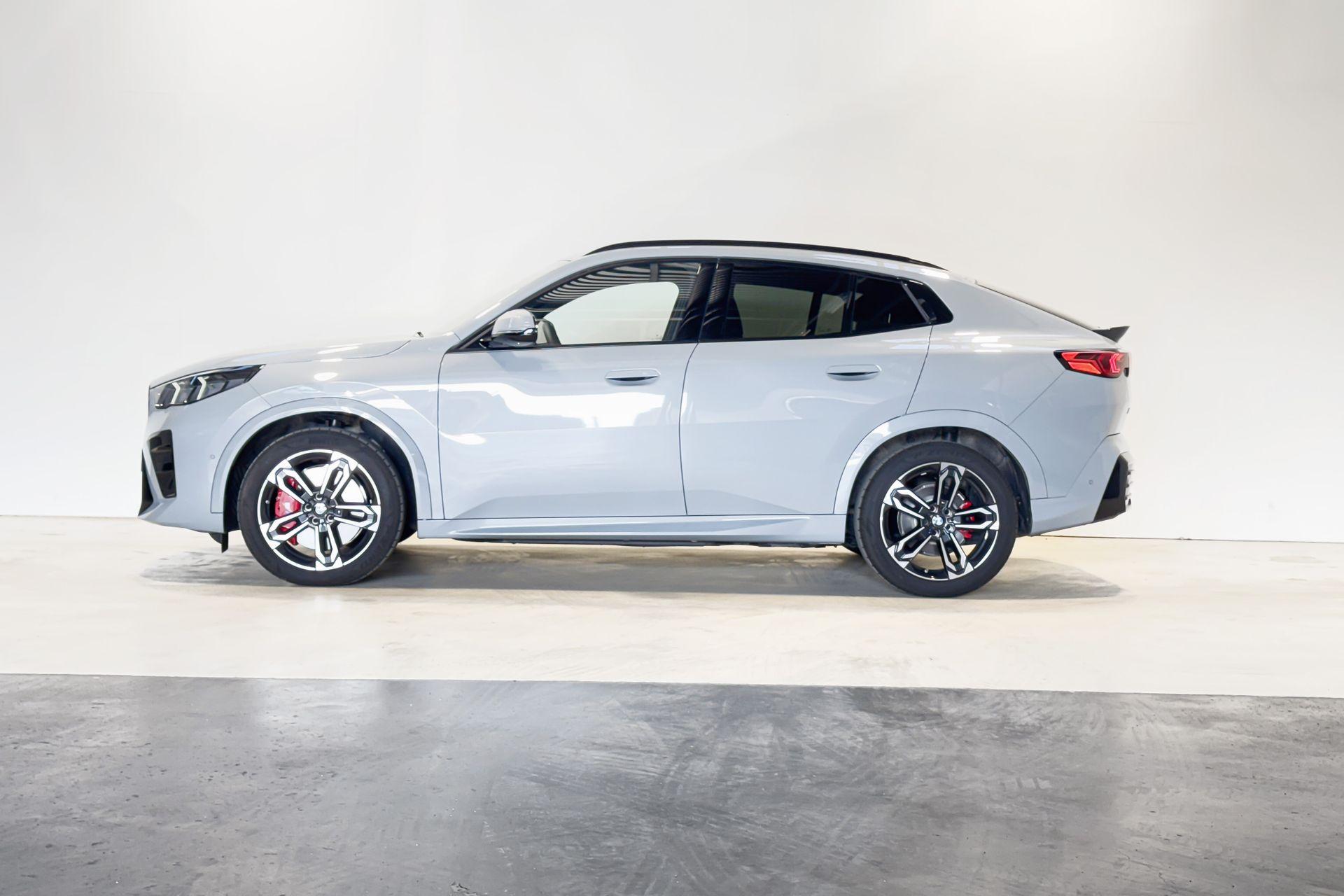 Foto van BMW Ix2 Edrive20
