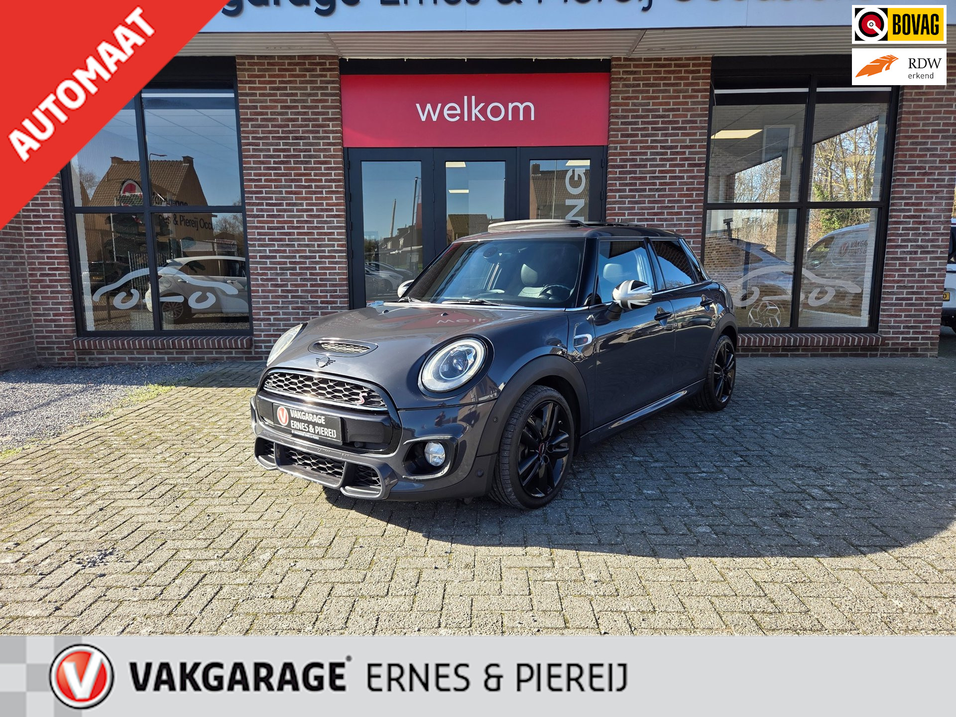 Foto van MINI COOPER S