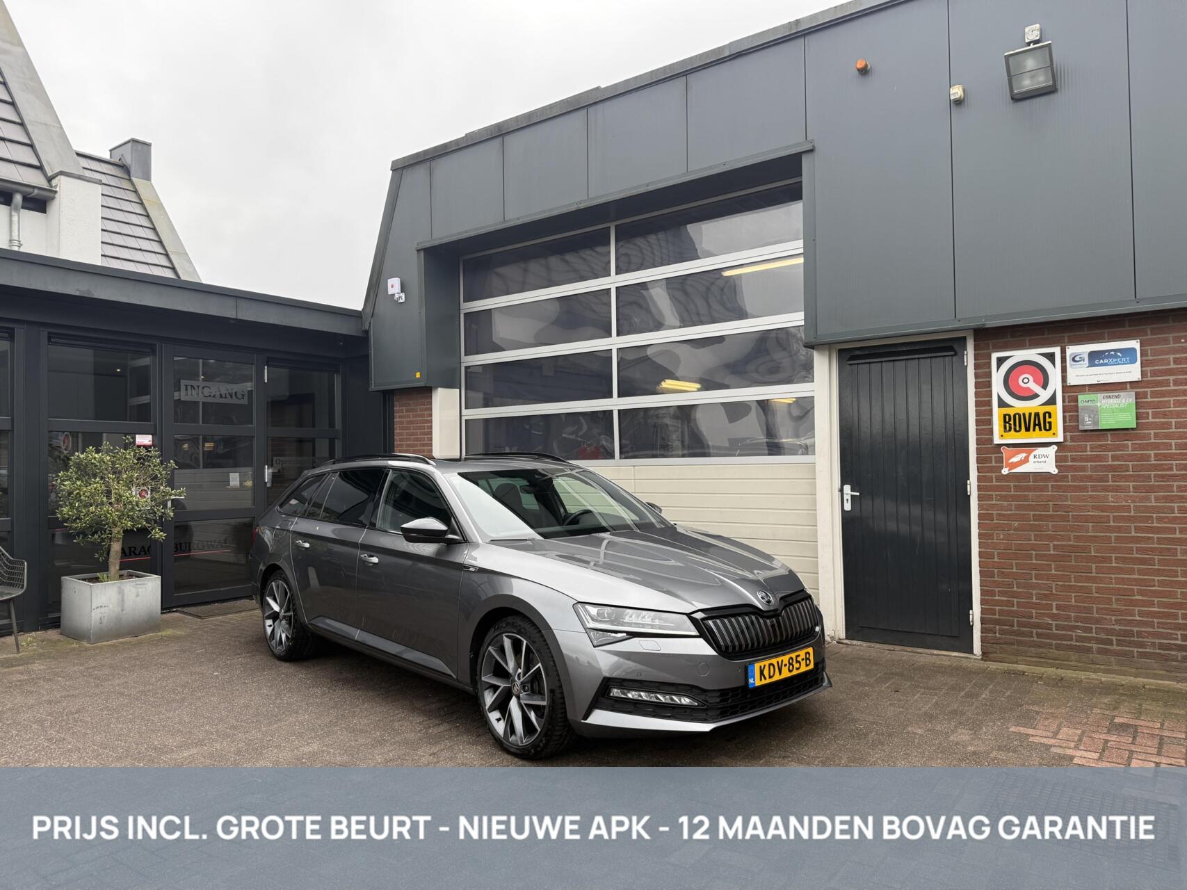 Skoda Superb 1.4 TSI iV PHEV Sportline PANO/TH *ALL-IN PRIJS* 2022 - voorkant