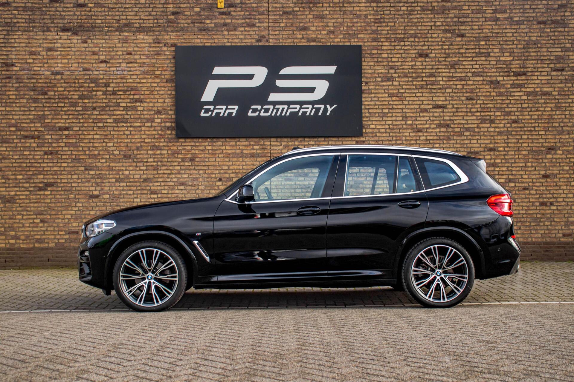 Foto van BMW X3 Xdrive20i