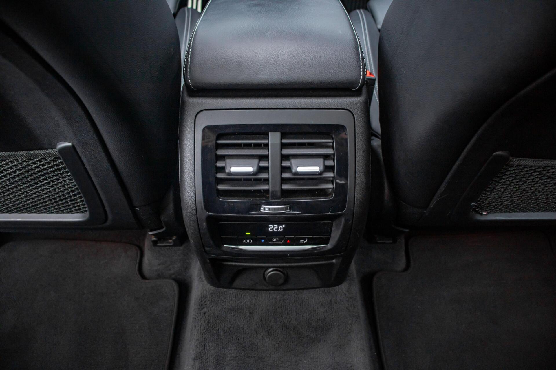 Foto van BMW X3 Xdrive20i