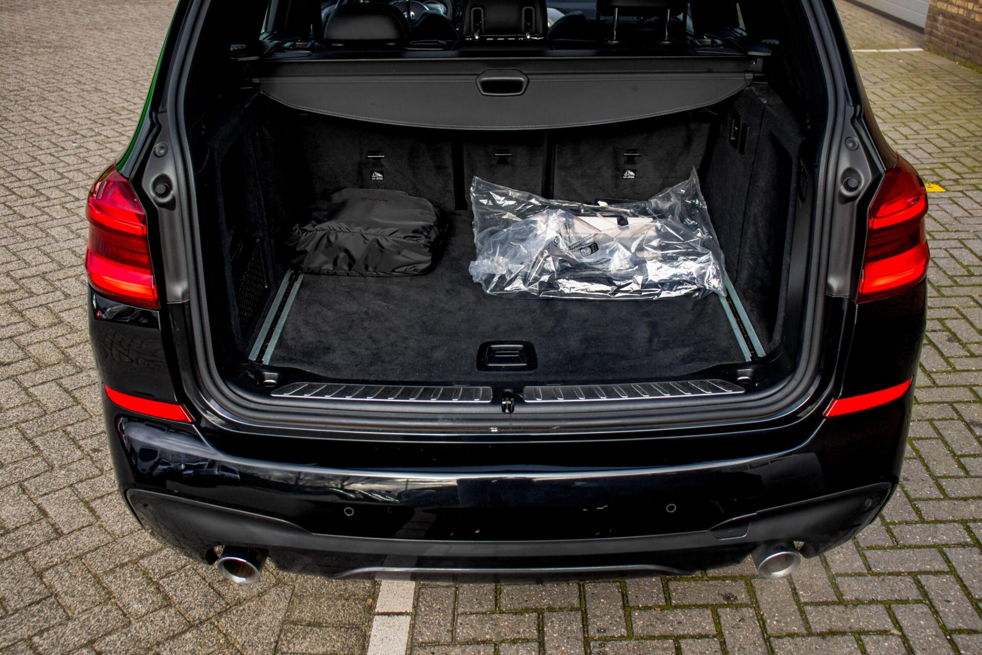 Foto van BMW X3 Xdrive20i