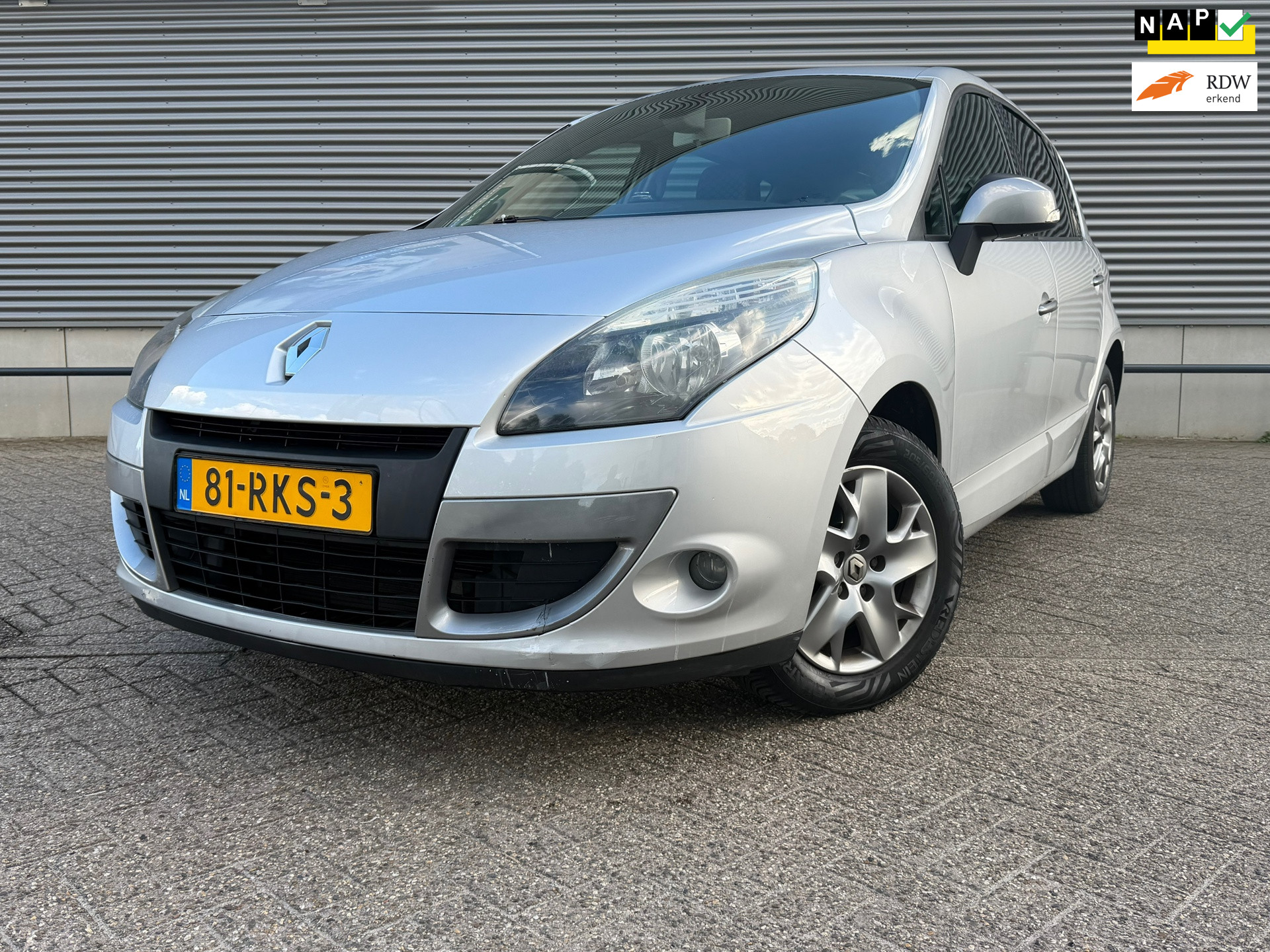 Foto van RENAULT MEGANE SCENIC