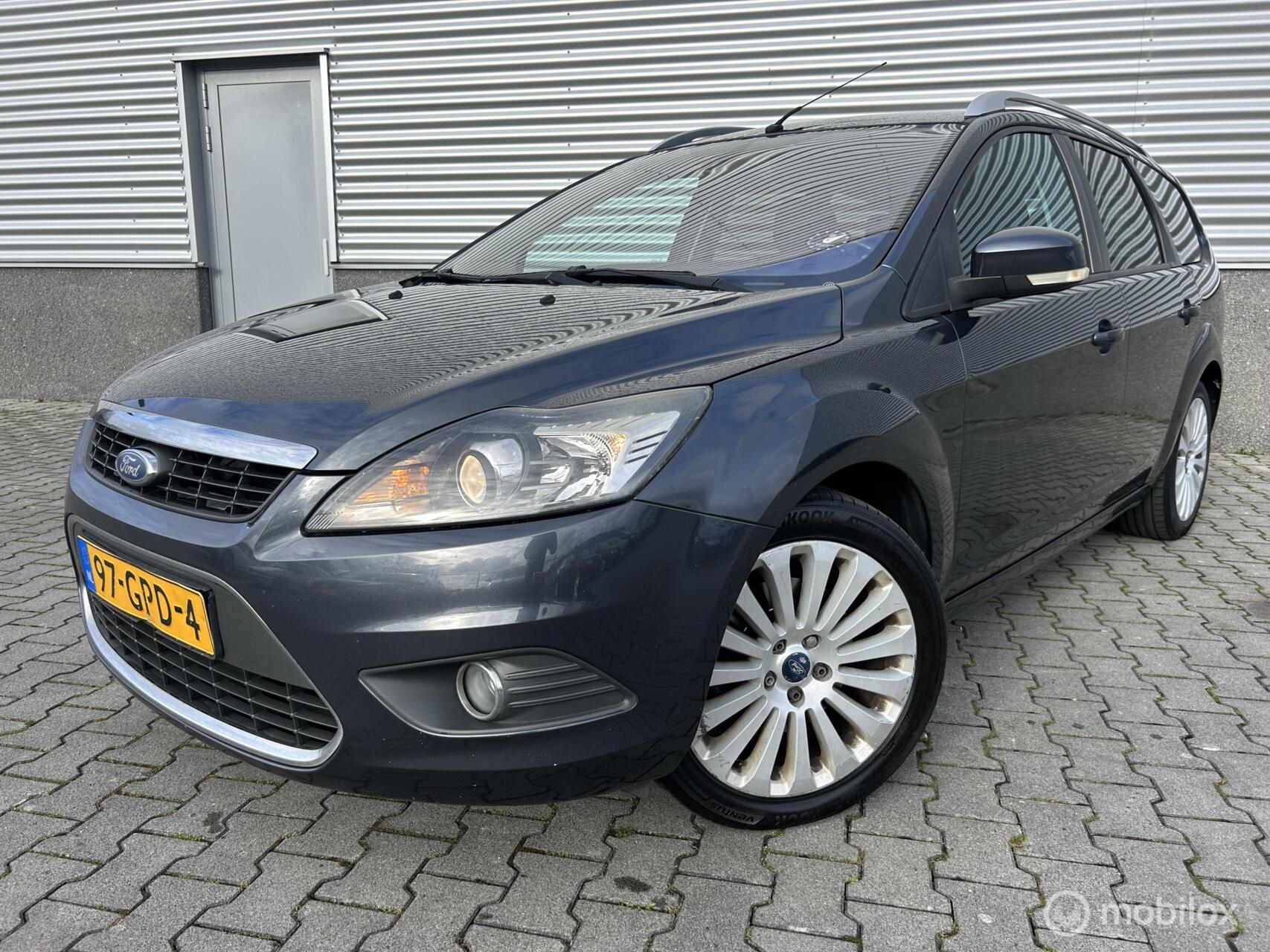 Ford Focus 2.0 Titanium,Airco,Cruise,Navi,half-leder 2008 - voorkant