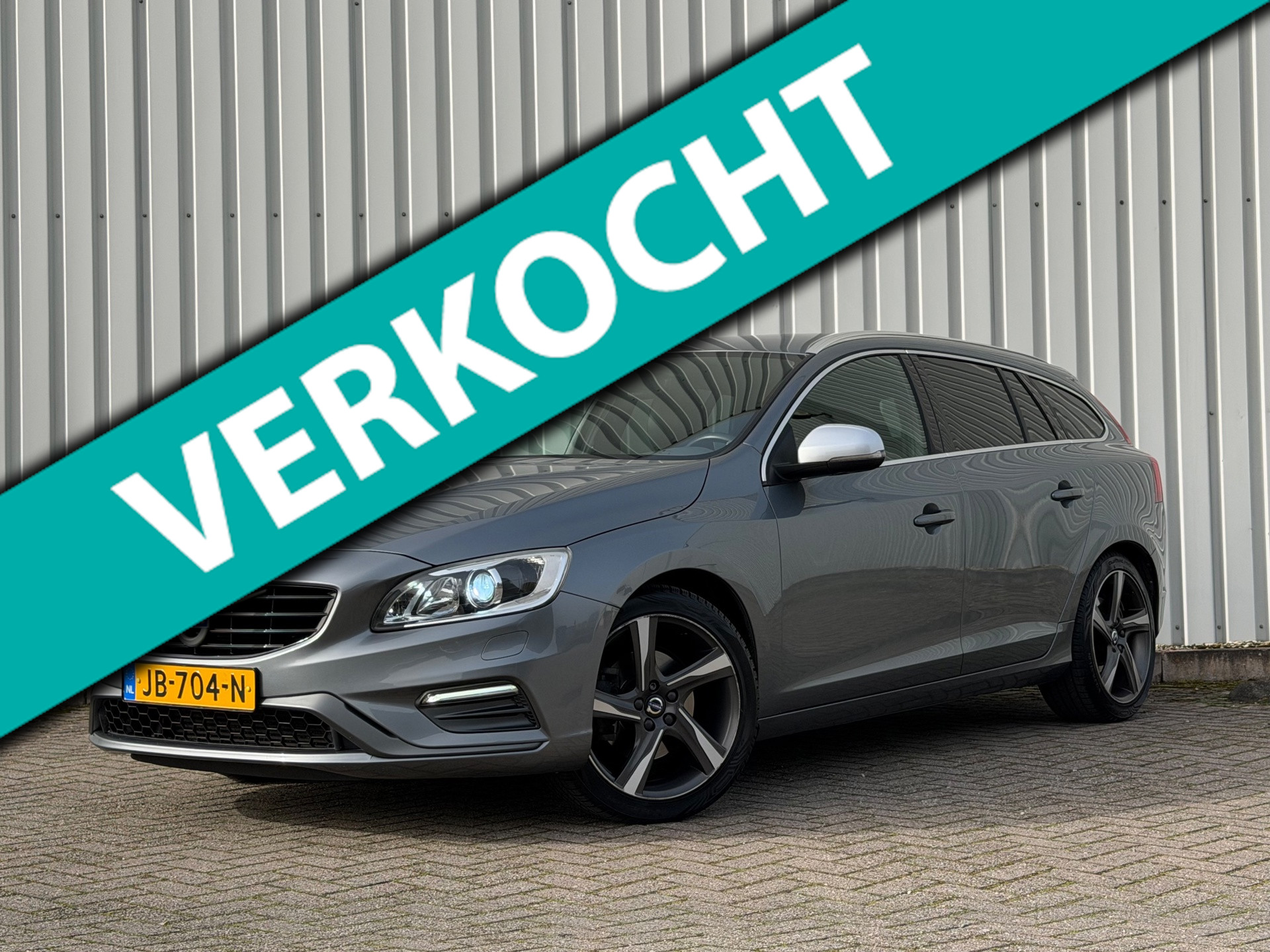 Volvo V60 1.5 T3 R-Design|Stoelverwarming|Navi|Trekhaak 2016 - voorkant