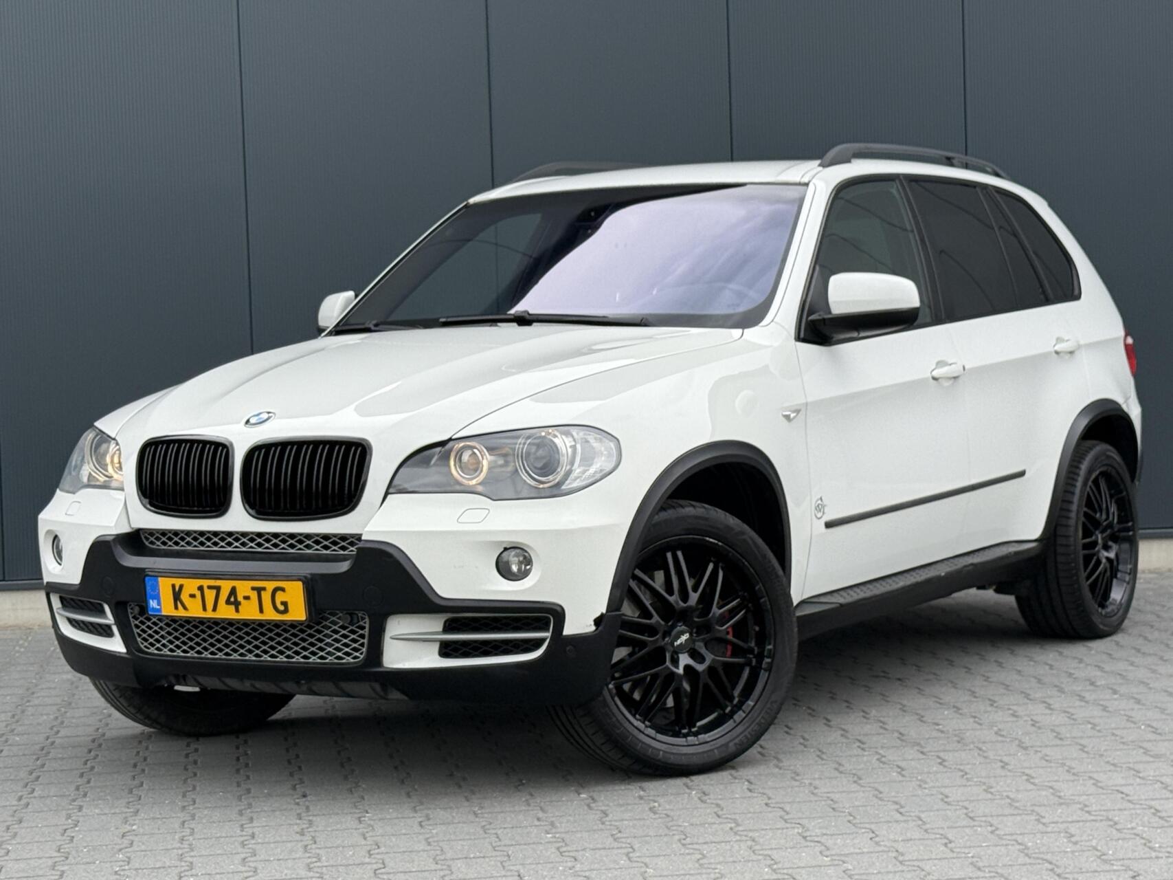 BMW X Reihe xDrive48i High Executive 7-Persoons - Leder - Xenon - Navi 2007 - voorkant